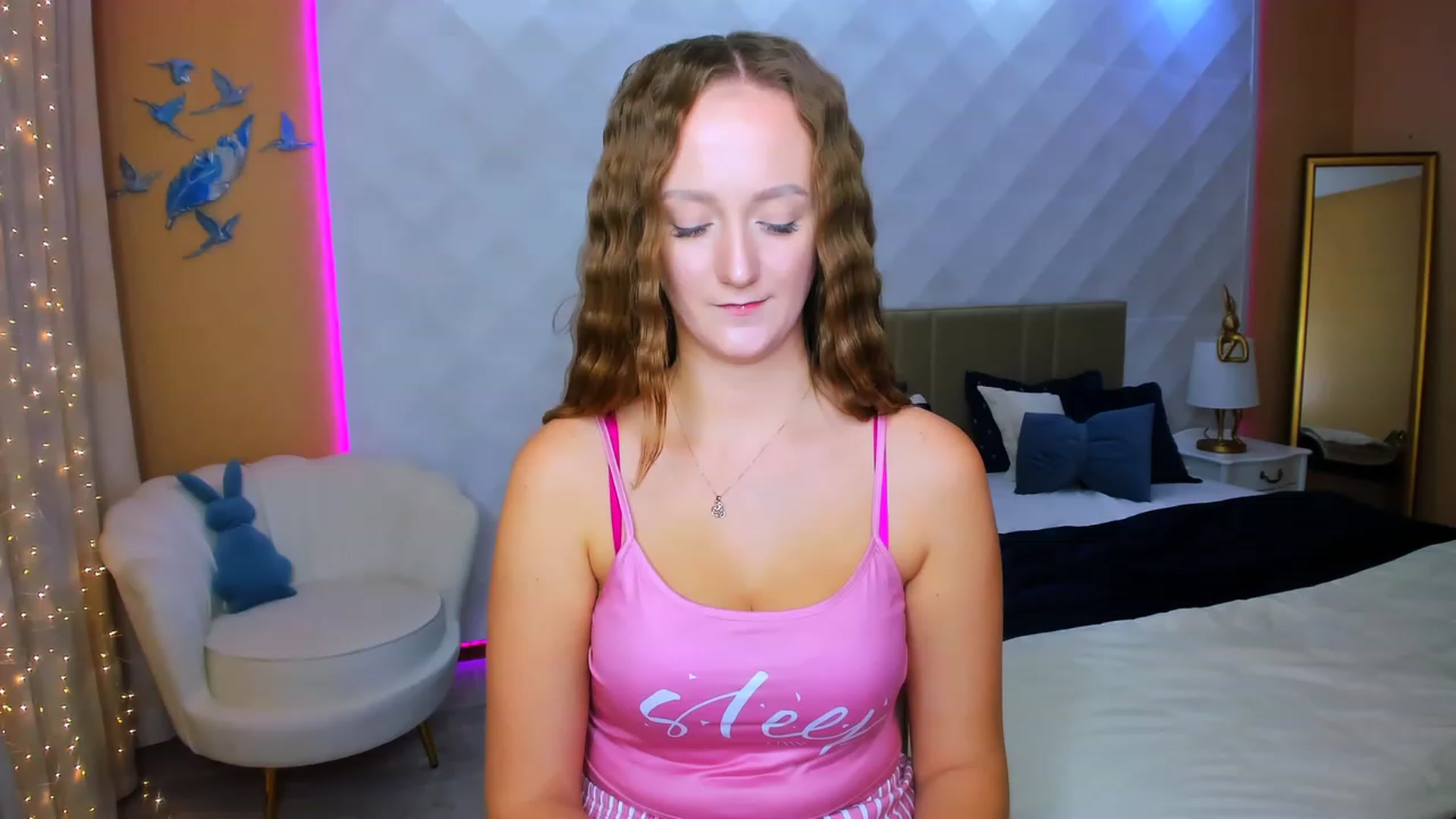 Gallery image thumbnail from TellMe_Yes's myfreecams stream on, 02/12/2024, 01:40 image 3 of 20