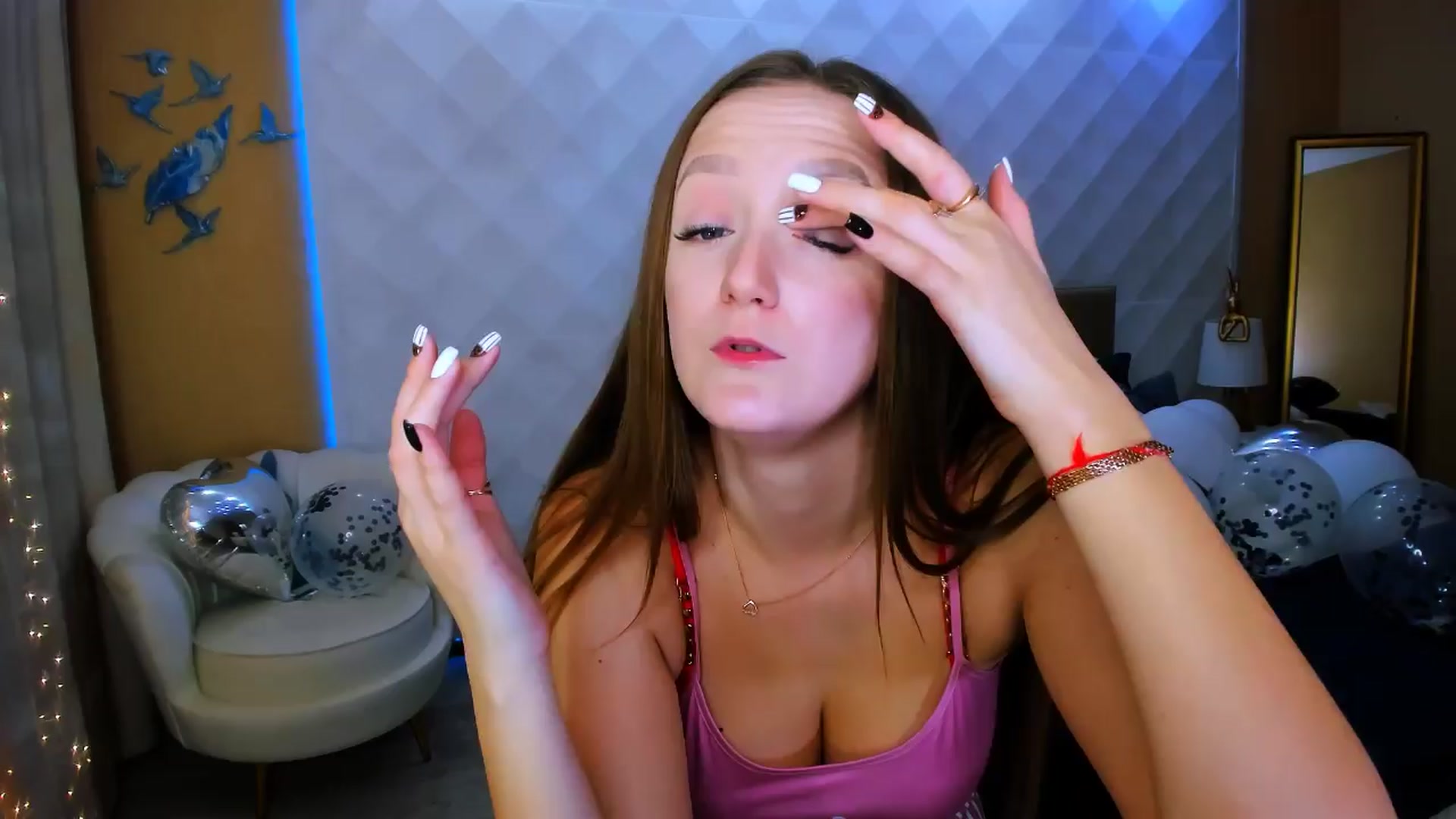 Gallery image thumbnail from TellMe_Yes's myfreecams stream on, 03/27/2024, 01:47 image 8 of 20