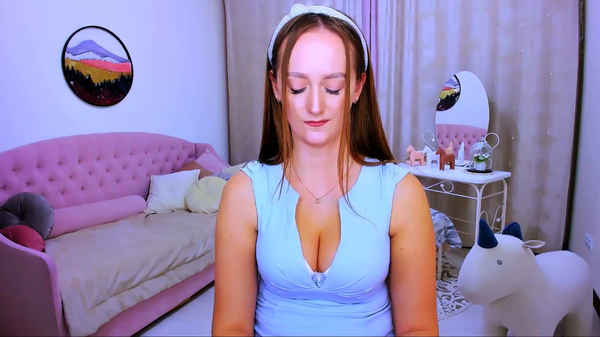 Gallery image thumbnail from TellMe_Yes's myfreecams stream on, 04/11/2024, 09:50 image 18 of 20
