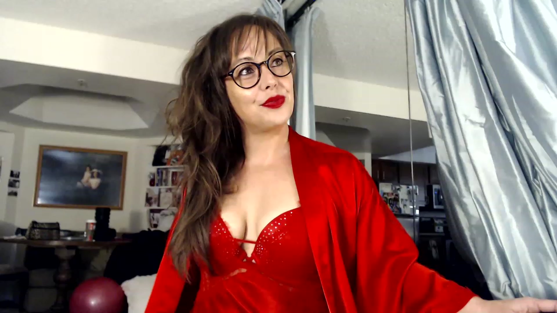 Gallery image thumbnail from TemptinDesire's myfreecams stream on, 12/25/2022, 15:33 image 18 of 20