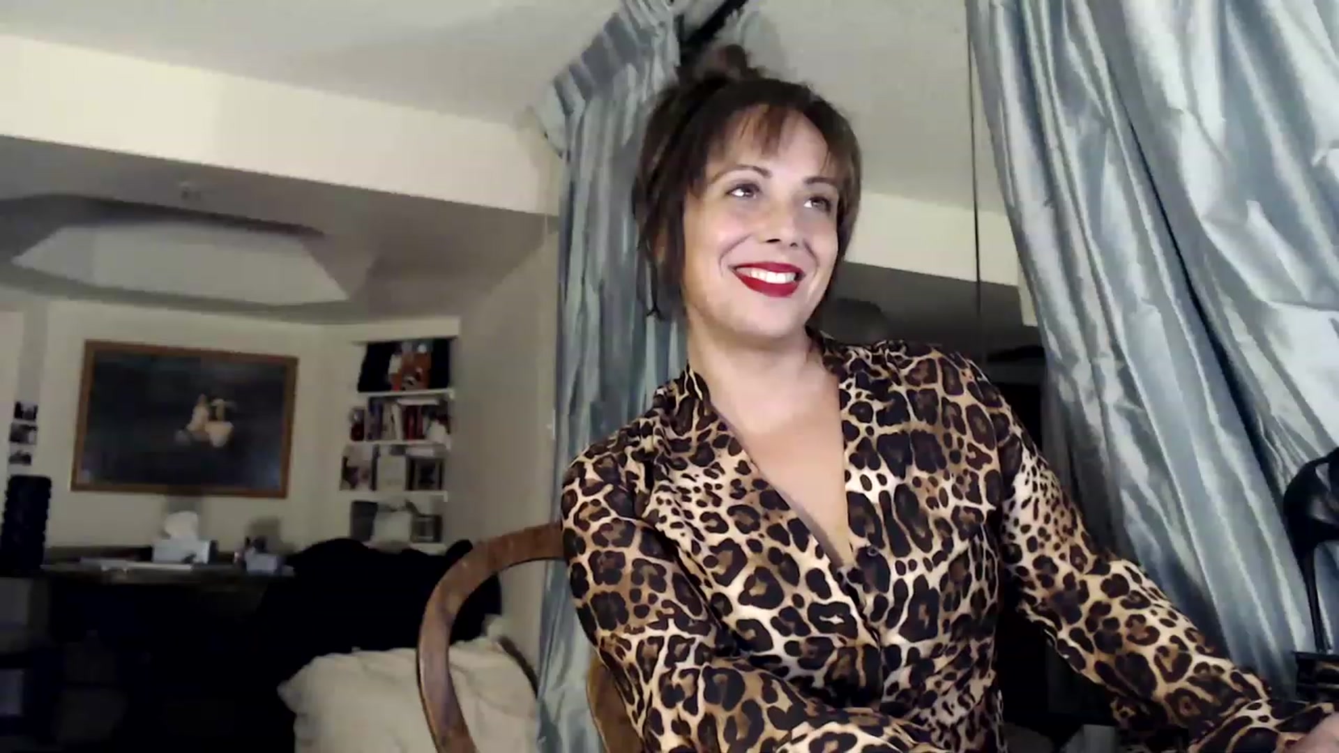 Gallery image thumbnail from TemptinDesire's myfreecams stream on, 12/31/2022, 11:23 image 11 of 20