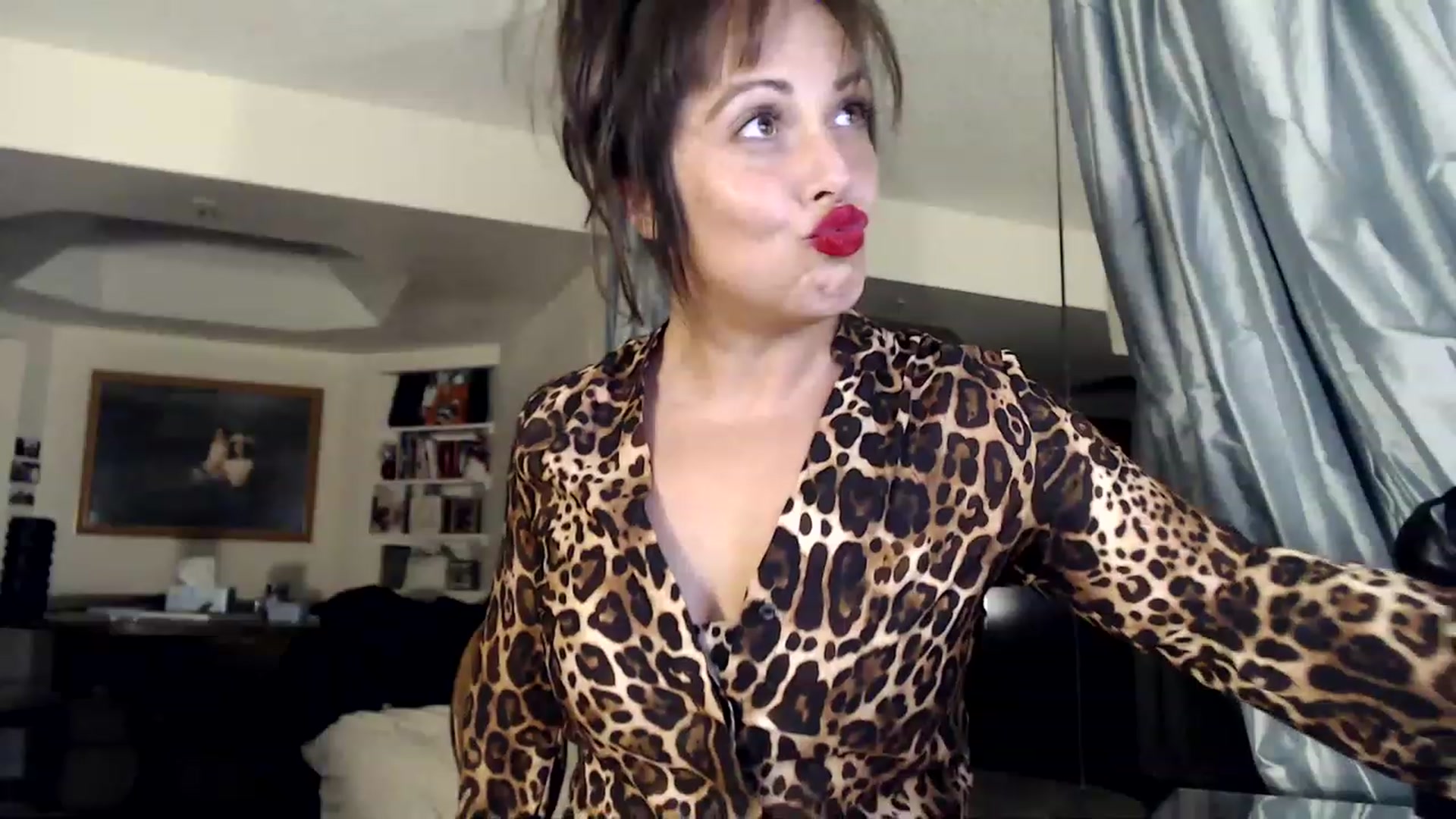 Gallery image thumbnail from TemptinDesire's myfreecams stream on, 12/31/2022, 11:23 image 8 of 20