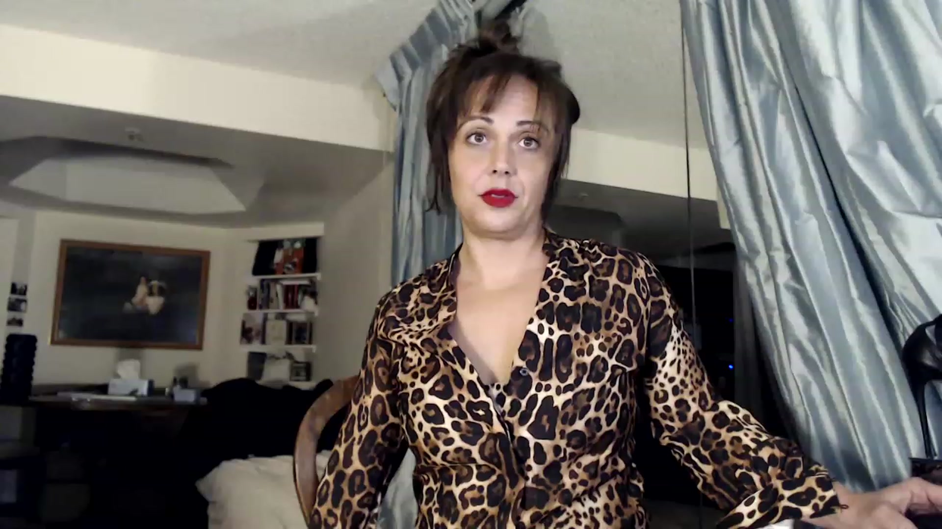 Gallery image thumbnail from TemptinDesire's myfreecams stream on, 12/31/2022, 11:23 image 15 of 20