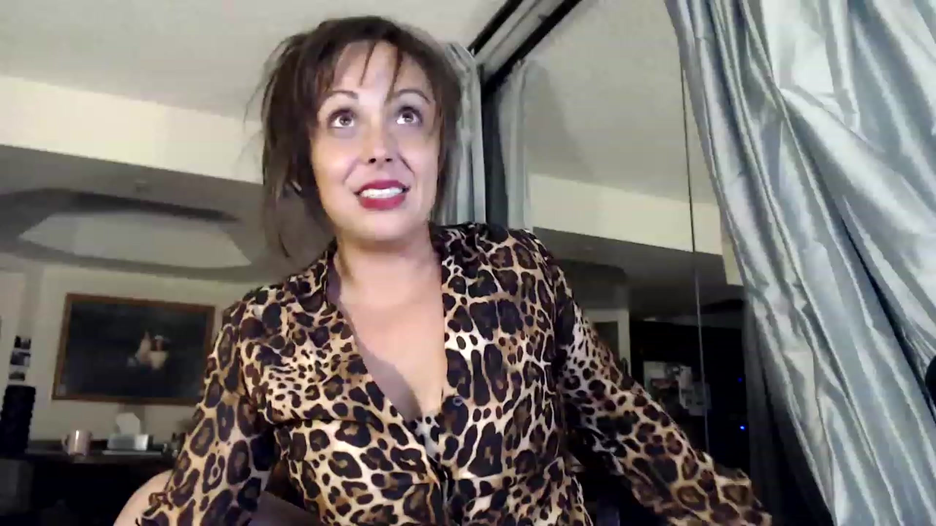 Gallery image thumbnail from TemptinDesire's myfreecams stream on, 12/31/2022, 13:01 image 18 of 20