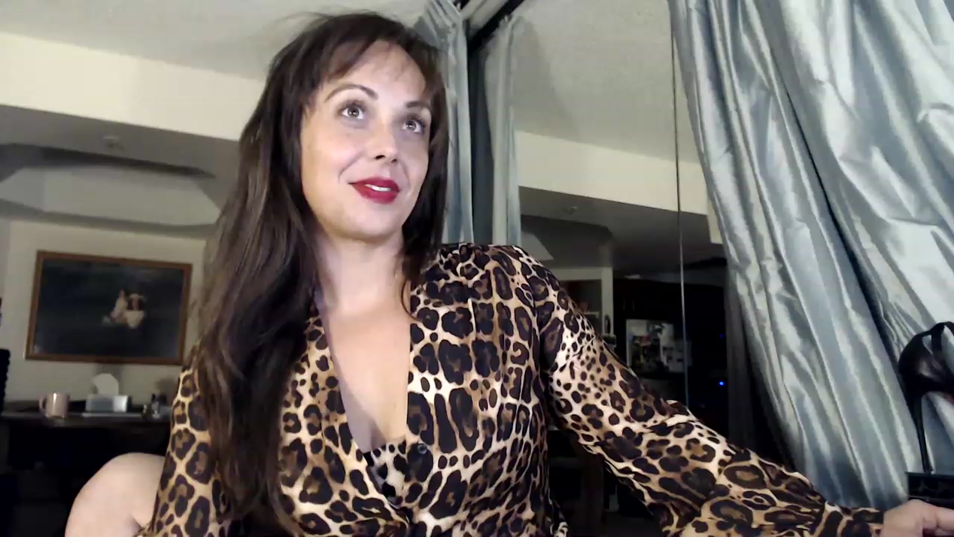 Gallery image thumbnail from TemptinDesire's myfreecams stream on, 12/31/2022, 13:01 image 1 of 20