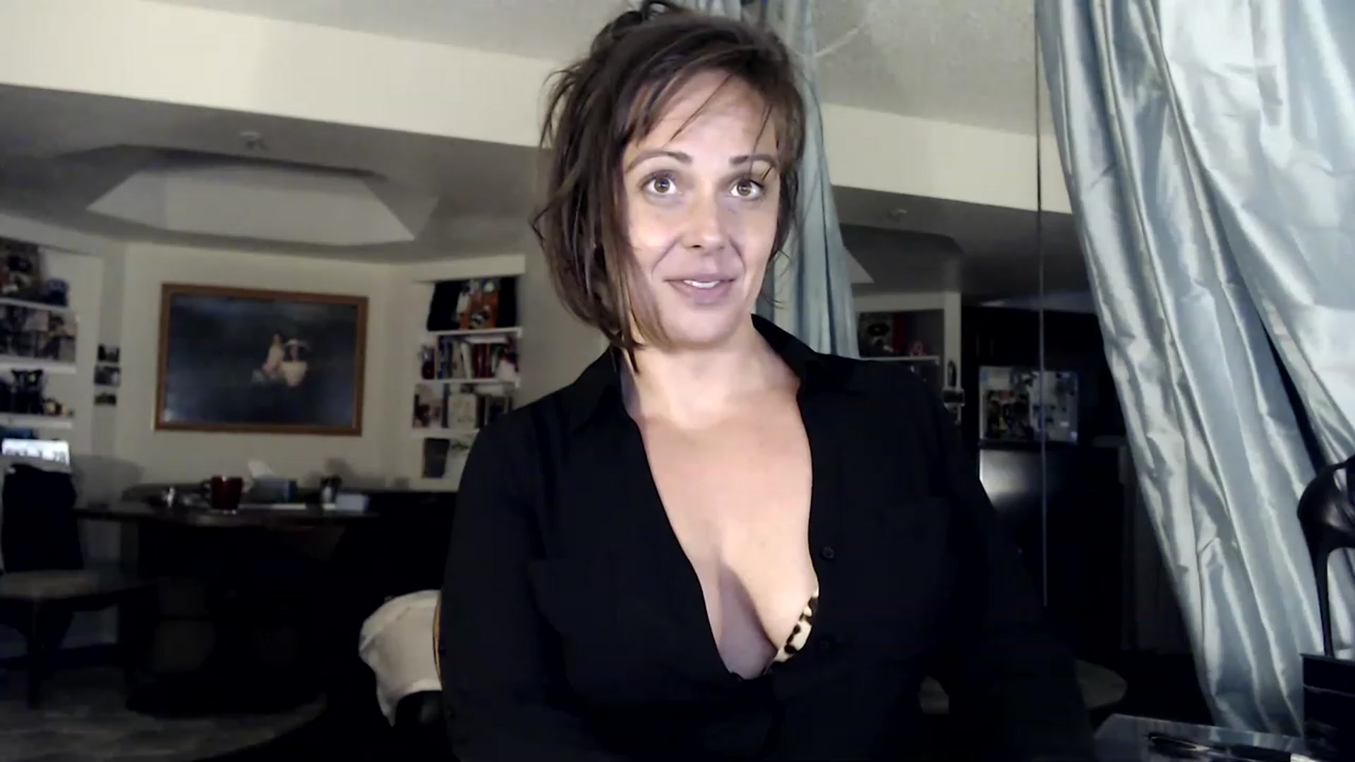Gallery image thumbnail from TemptinDesire's myfreecams stream on, 01/04/2023, 15:39 image 19 of 20