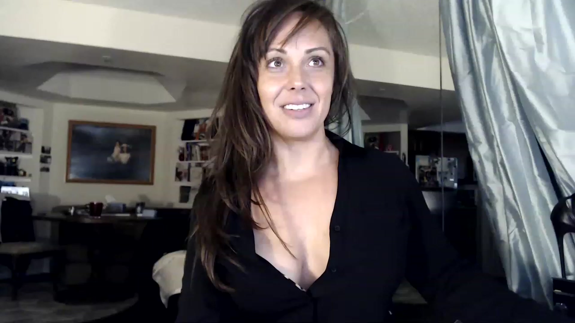 Gallery image thumbnail from TemptinDesire's myfreecams stream on, 01/04/2023, 15:39 image 10 of 20