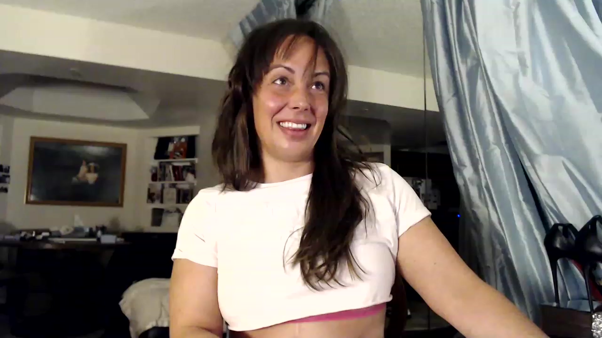Gallery image thumbnail from TemptinDesire's myfreecams stream on, 01/09/2023, 11:42 image 6 of 20