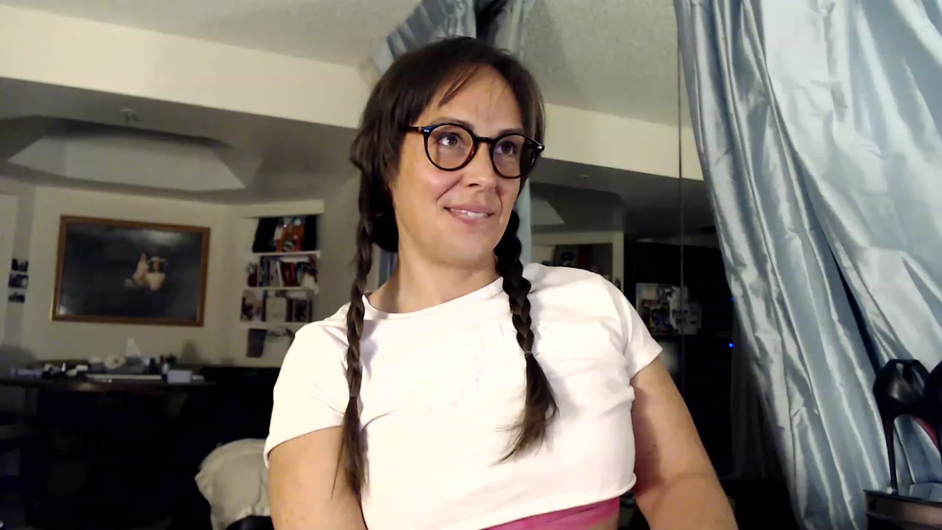 Gallery image thumbnail from TemptinDesire's myfreecams stream on, 01/09/2023, 12:11 image 15 of 20
