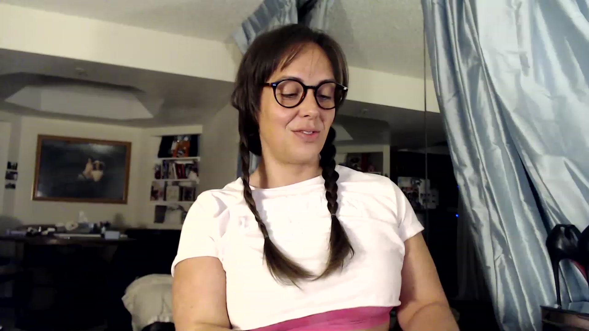 Gallery image thumbnail from TemptinDesire's myfreecams stream on, 01/09/2023, 12:11 image 17 of 20