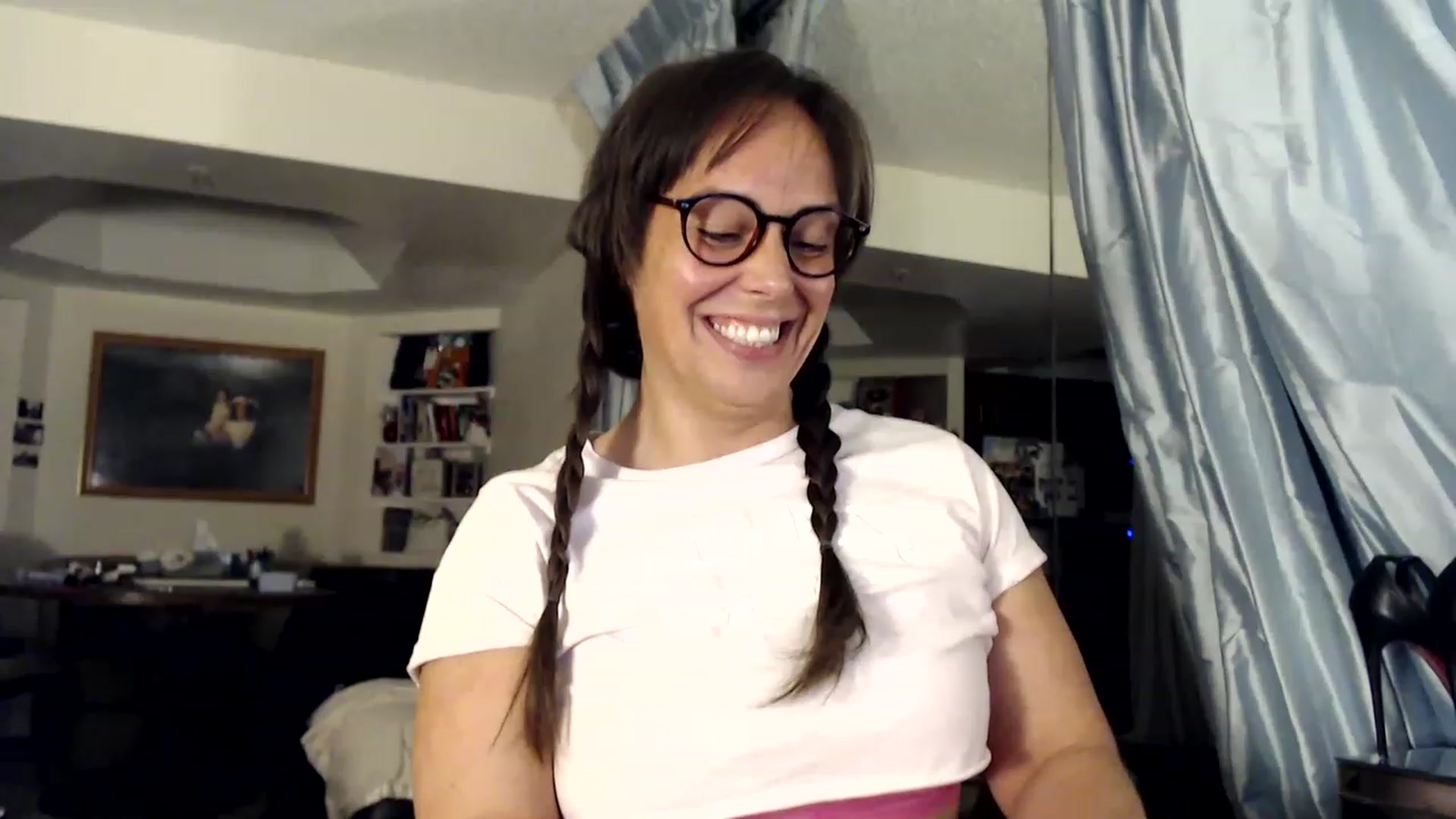 Gallery image thumbnail from TemptinDesire's myfreecams stream on, 01/09/2023, 12:11 image 16 of 20