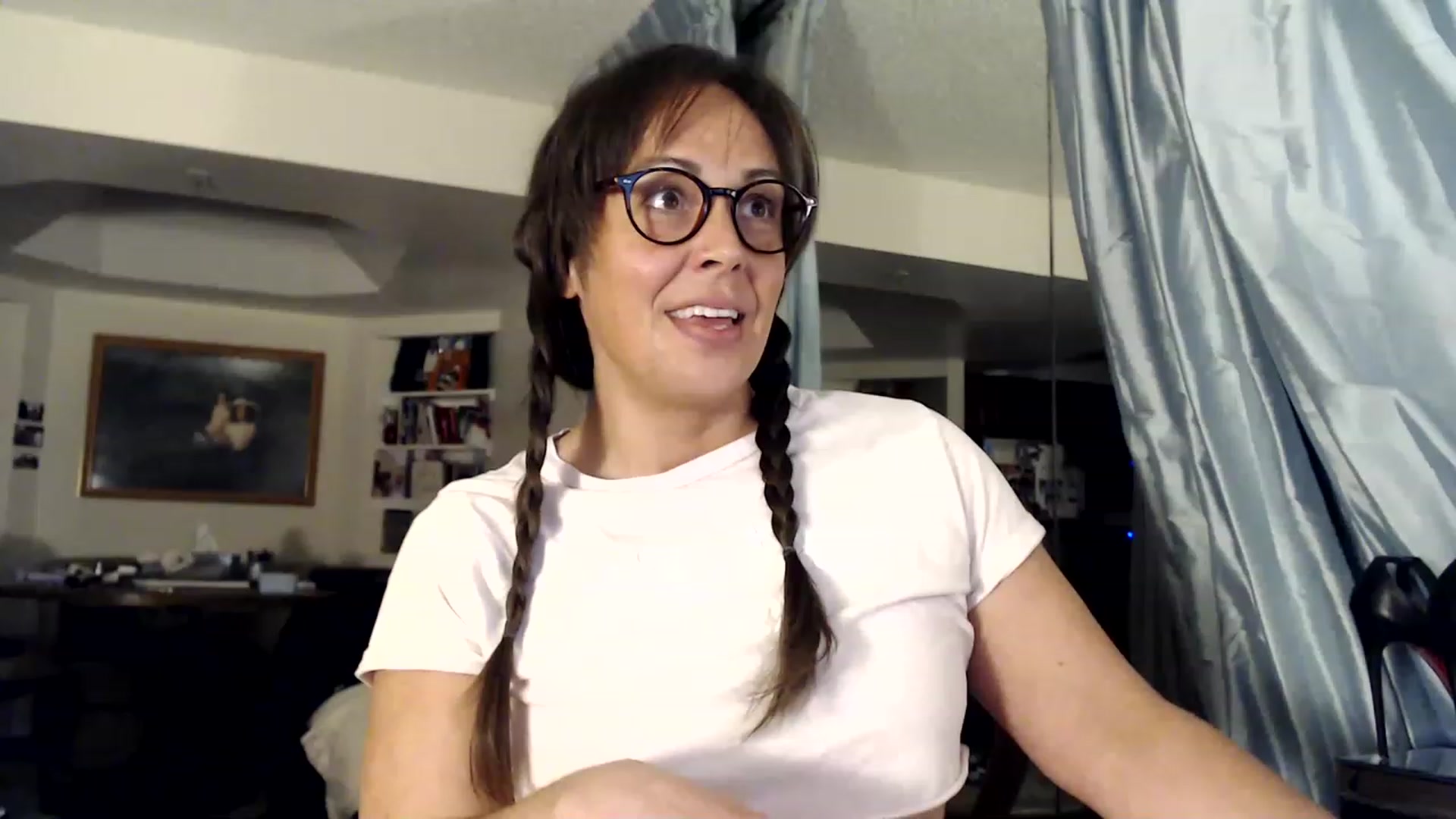 Gallery image thumbnail from TemptinDesire's myfreecams stream on, 01/09/2023, 12:11 image 9 of 20