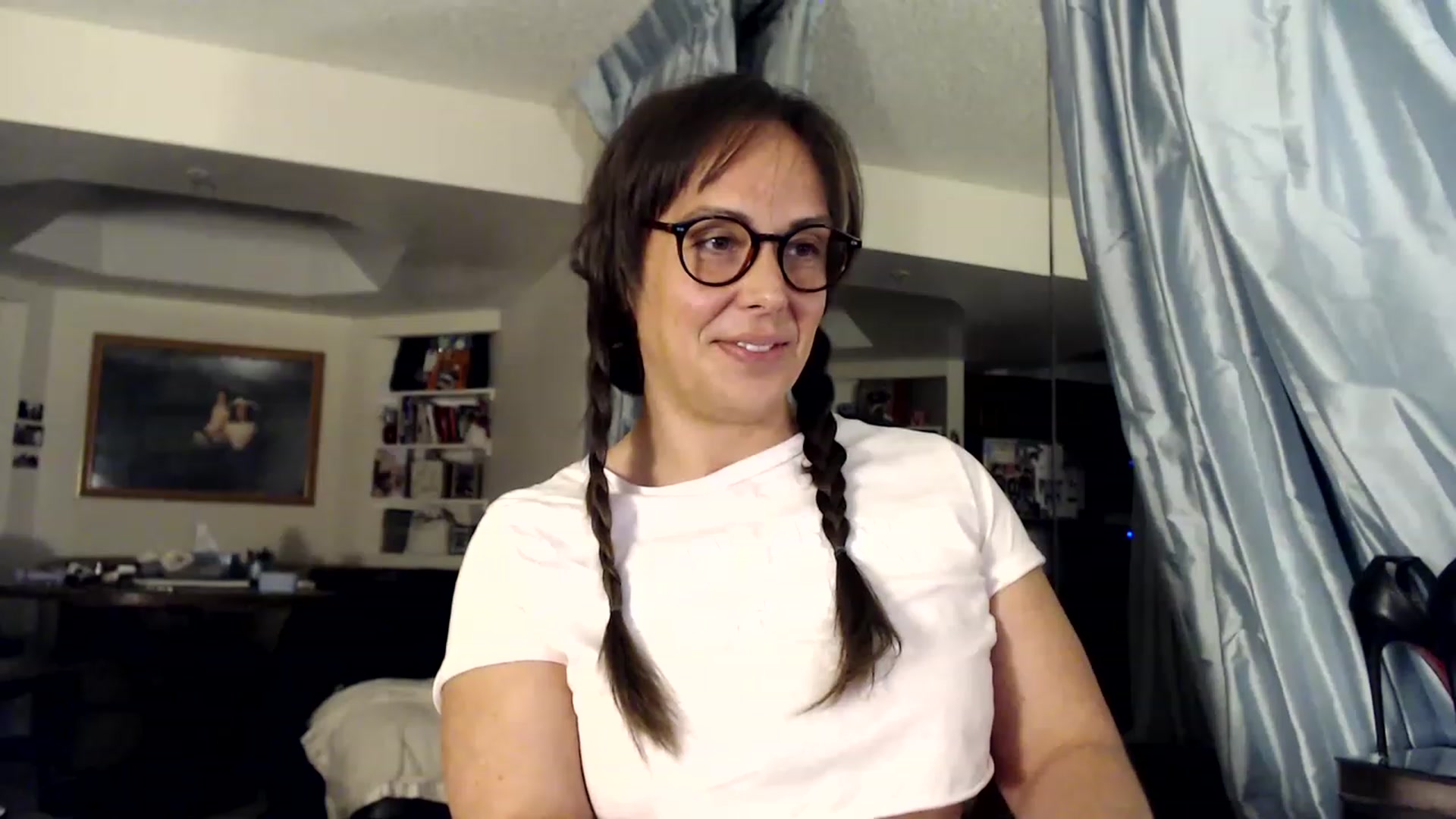 Gallery image thumbnail from TemptinDesire's myfreecams stream on, 01/09/2023, 12:11 image 18 of 20