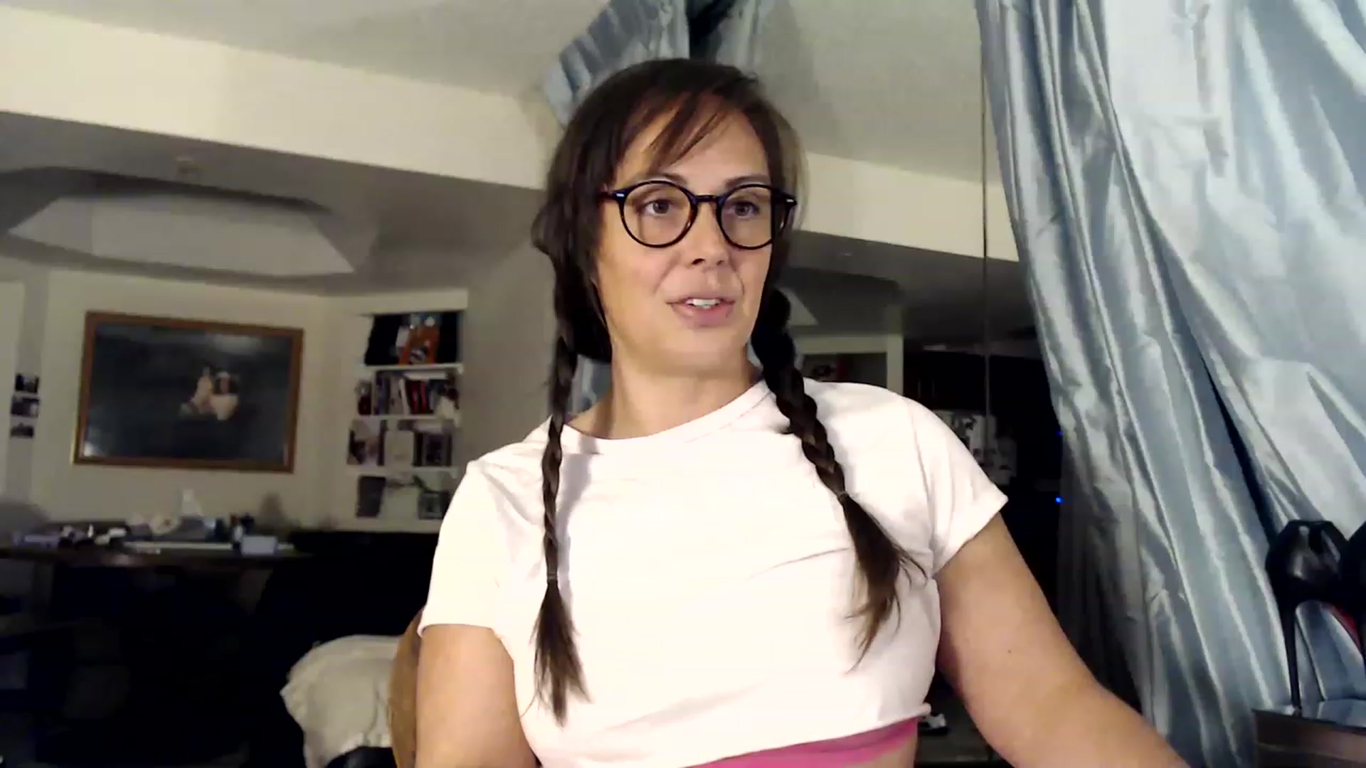 Gallery image thumbnail from TemptinDesire's myfreecams stream on, 01/09/2023, 12:27 image 18 of 20