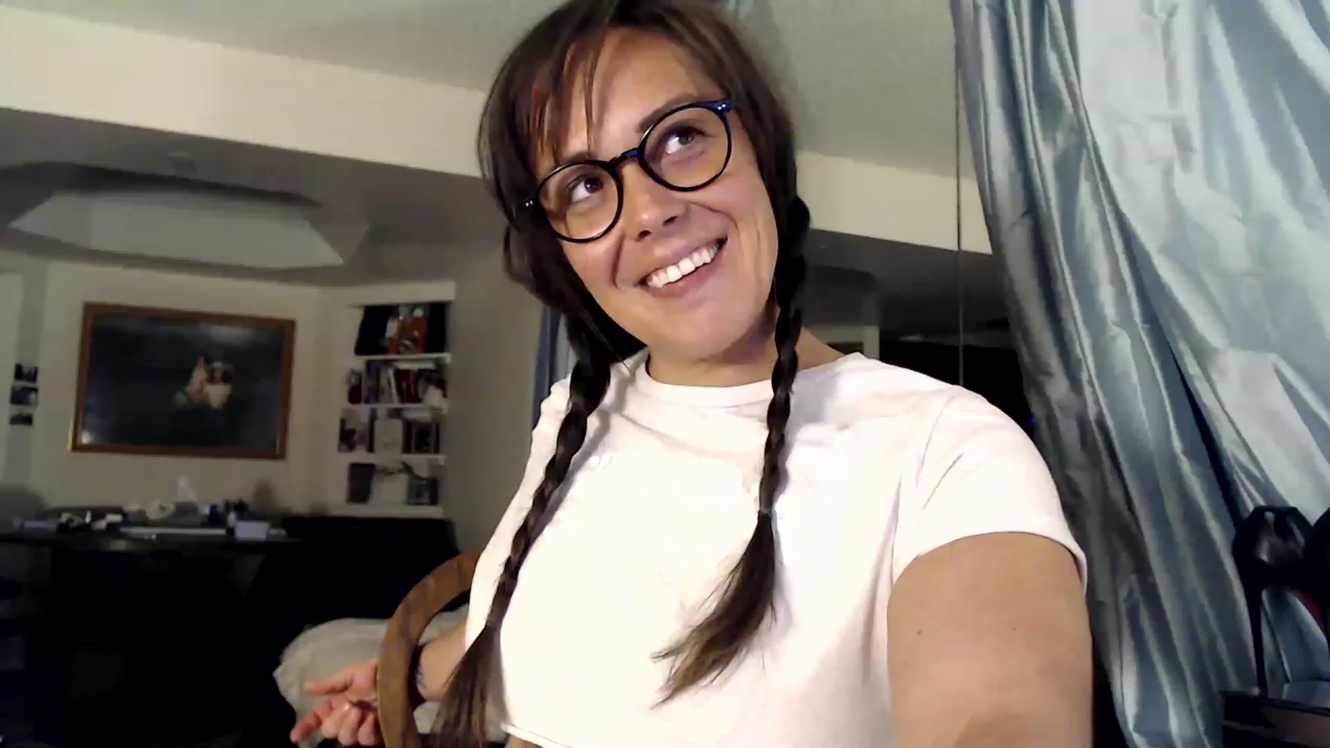 Gallery image thumbnail from TemptinDesire's myfreecams stream on, 01/09/2023, 12:27 image 12 of 20