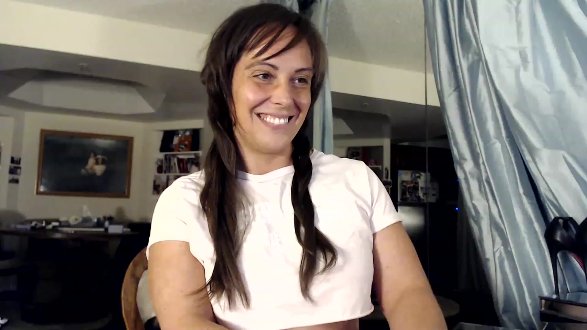 Gallery image thumbnail from TemptinDesire's myfreecams stream on, 01/09/2023, 13:15 image 18 of 20