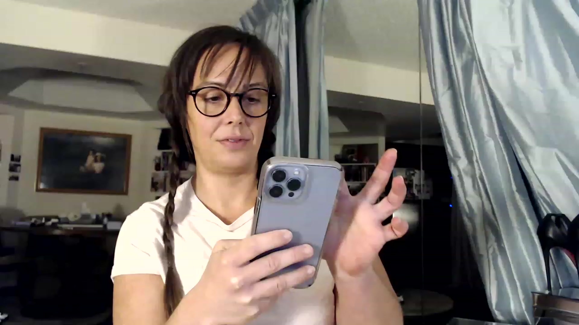 Gallery image thumbnail from TemptinDesire's myfreecams stream on, 01/09/2023, 13:15 image 10 of 20