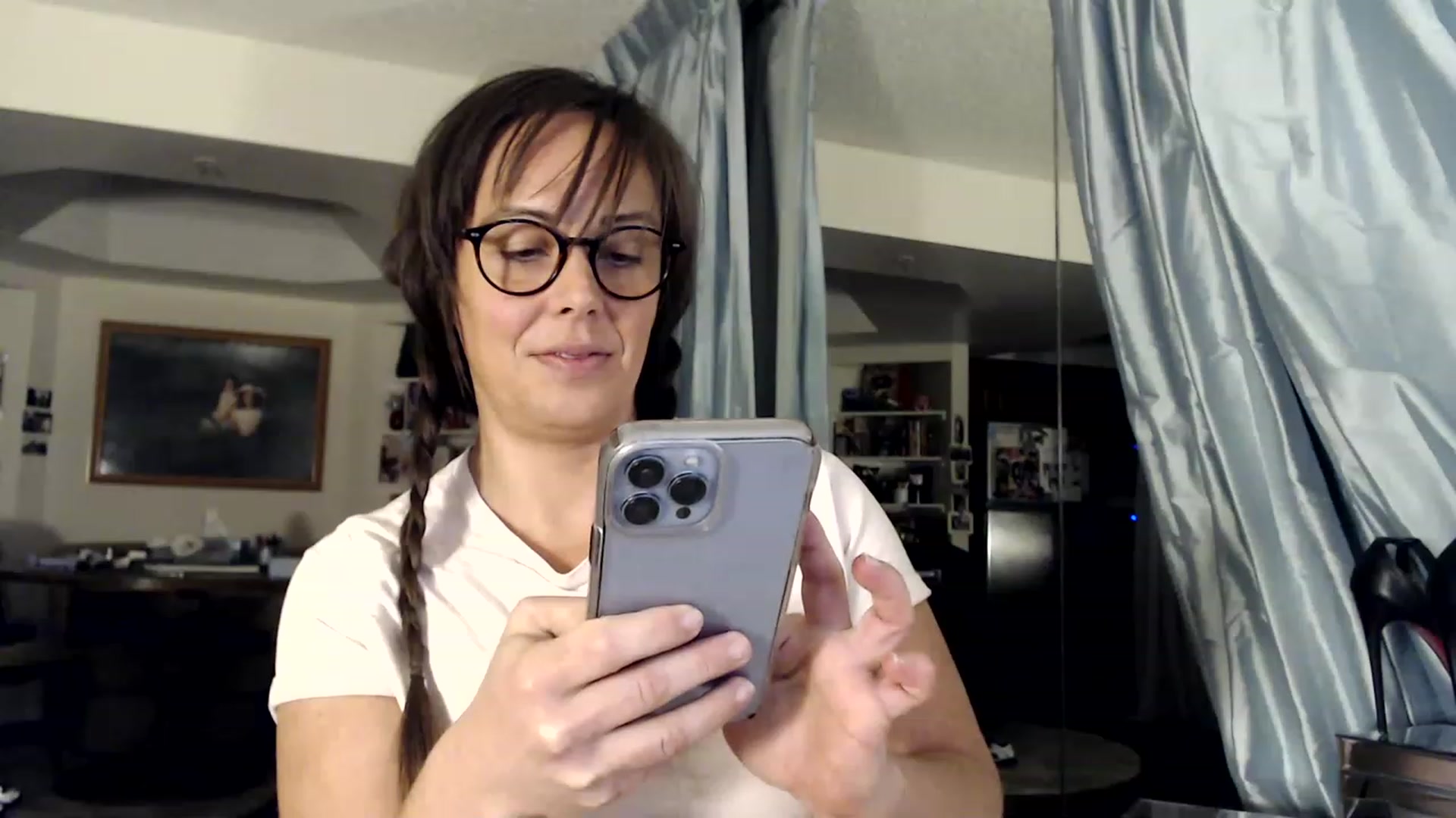 Gallery image thumbnail from TemptinDesire's myfreecams stream on, 01/09/2023, 13:15 image 11 of 20