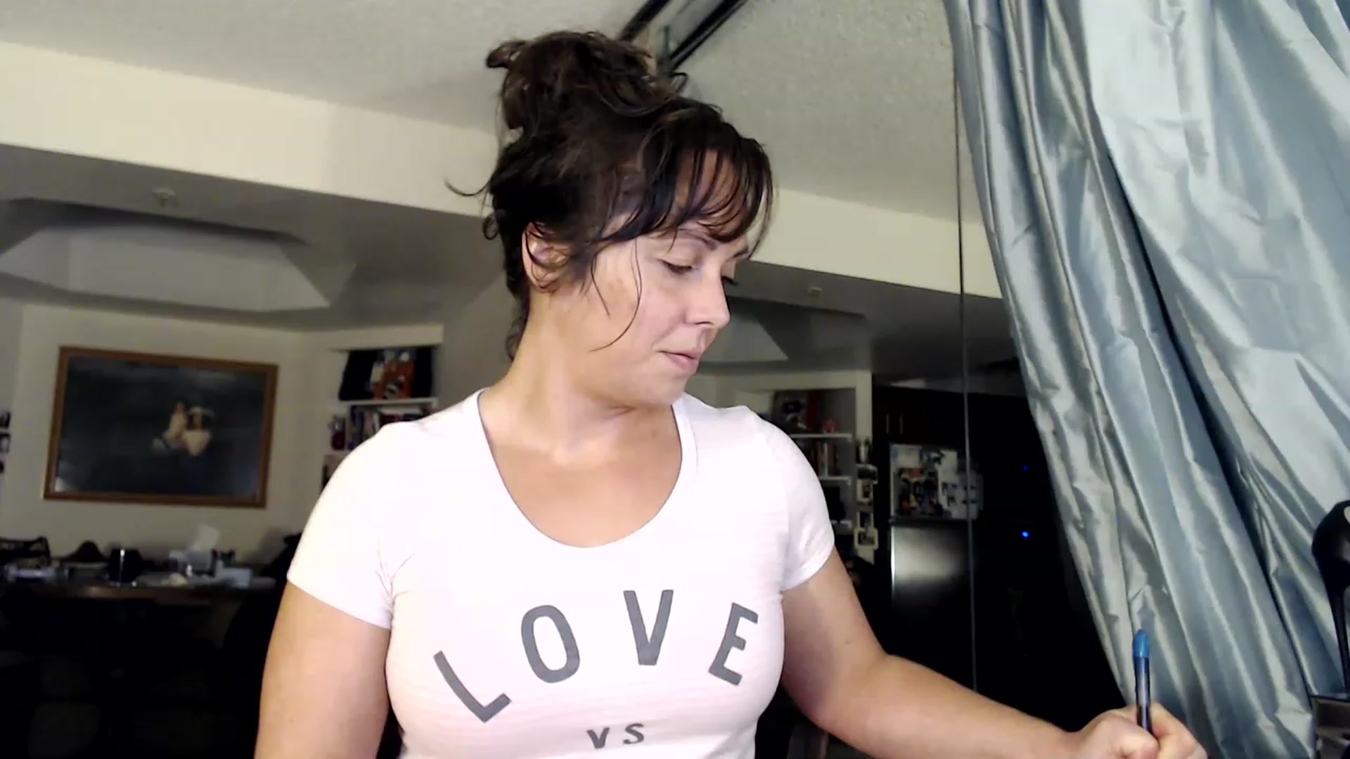 Gallery image thumbnail from TemptinDesire's myfreecams stream on, 01/15/2023, 13:02 image 6 of 20