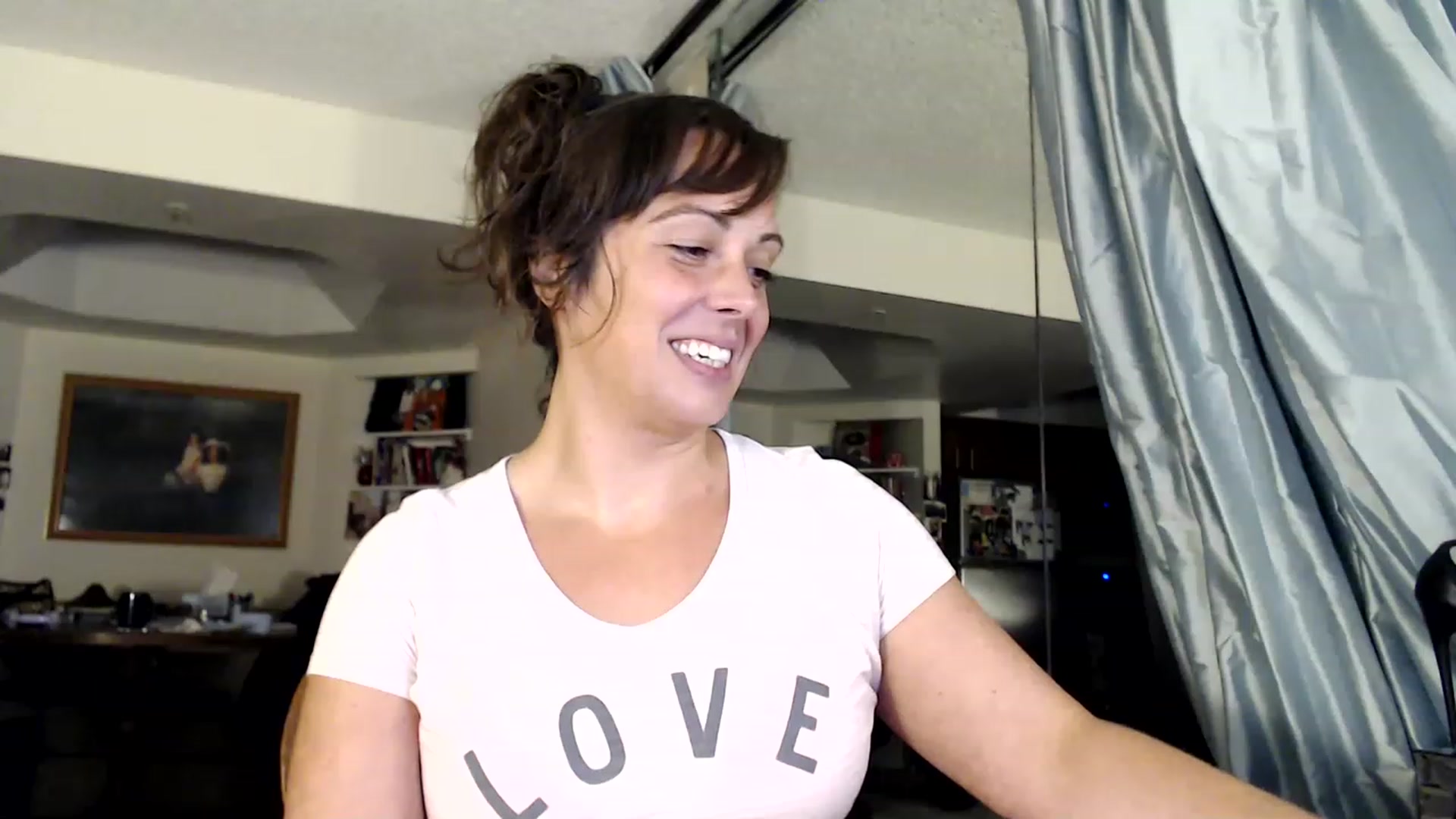 Gallery image thumbnail from TemptinDesire's myfreecams stream on, 01/15/2023, 13:02 image 20 of 20
