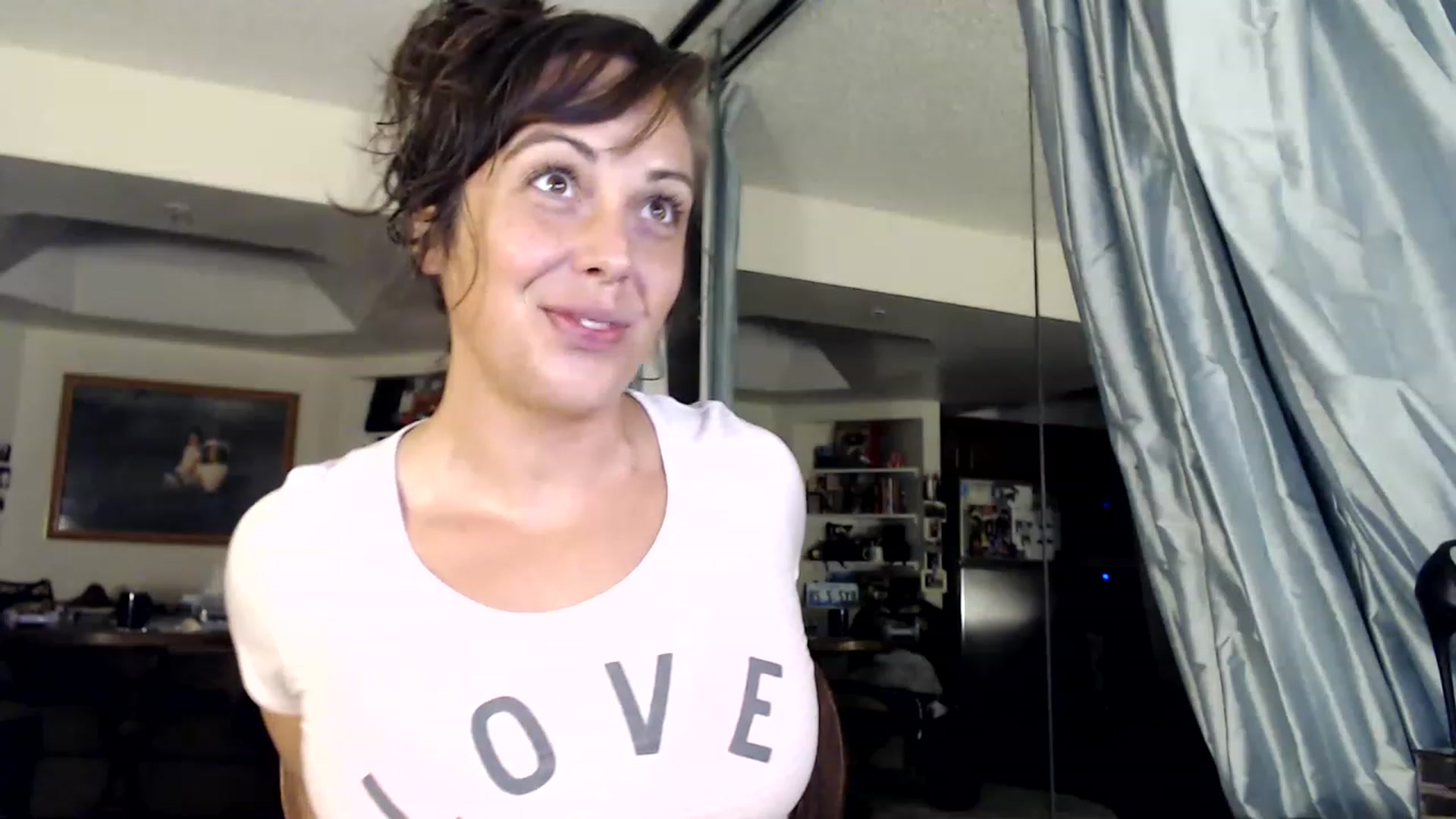 Gallery image thumbnail from TemptinDesire's myfreecams stream on, 01/15/2023, 13:02 image 13 of 20