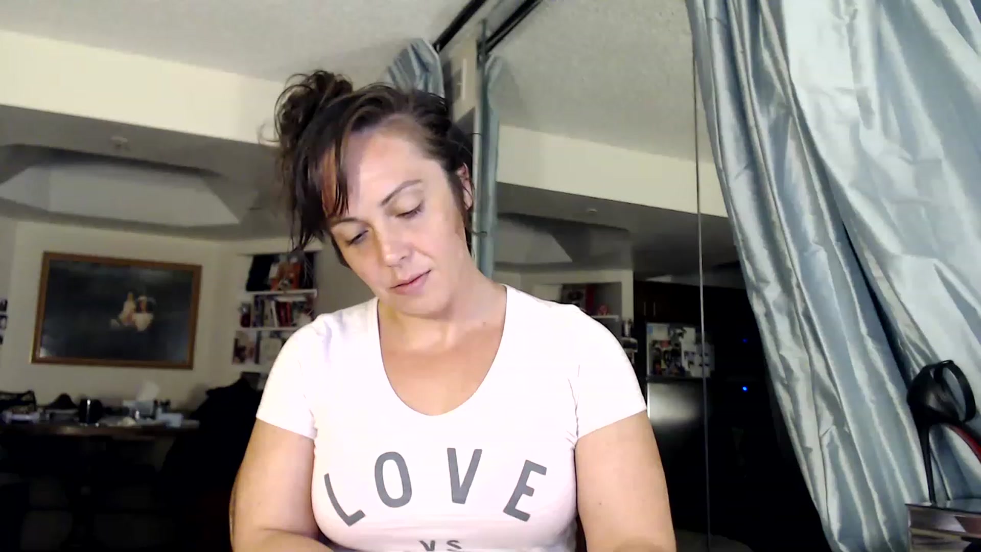 Gallery image thumbnail from TemptinDesire's myfreecams stream on, 01/15/2023, 13:02 image 4 of 20
