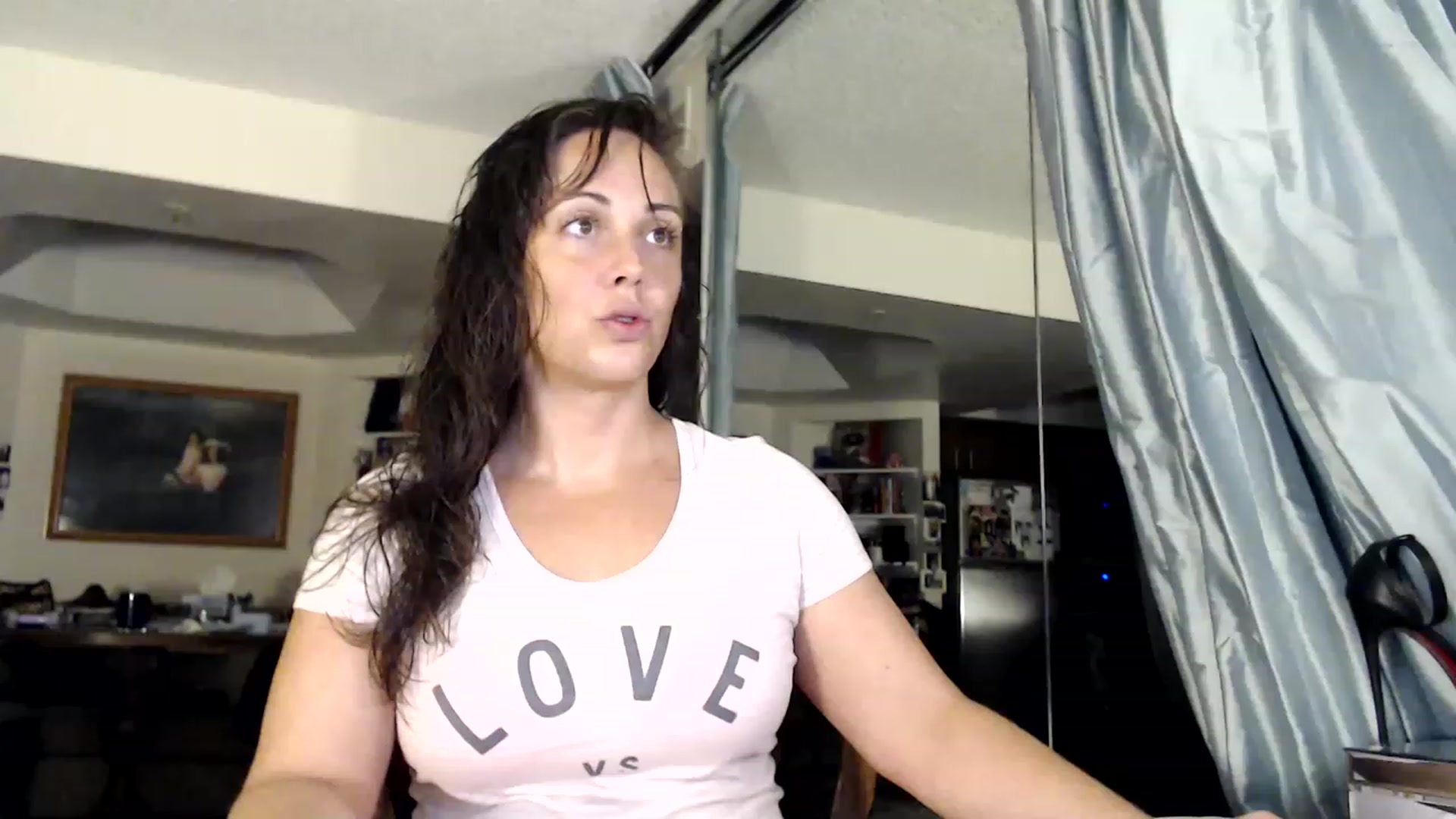 Gallery image thumbnail from TemptinDesire's myfreecams stream on, 01/15/2023, 13:02 image 2 of 20