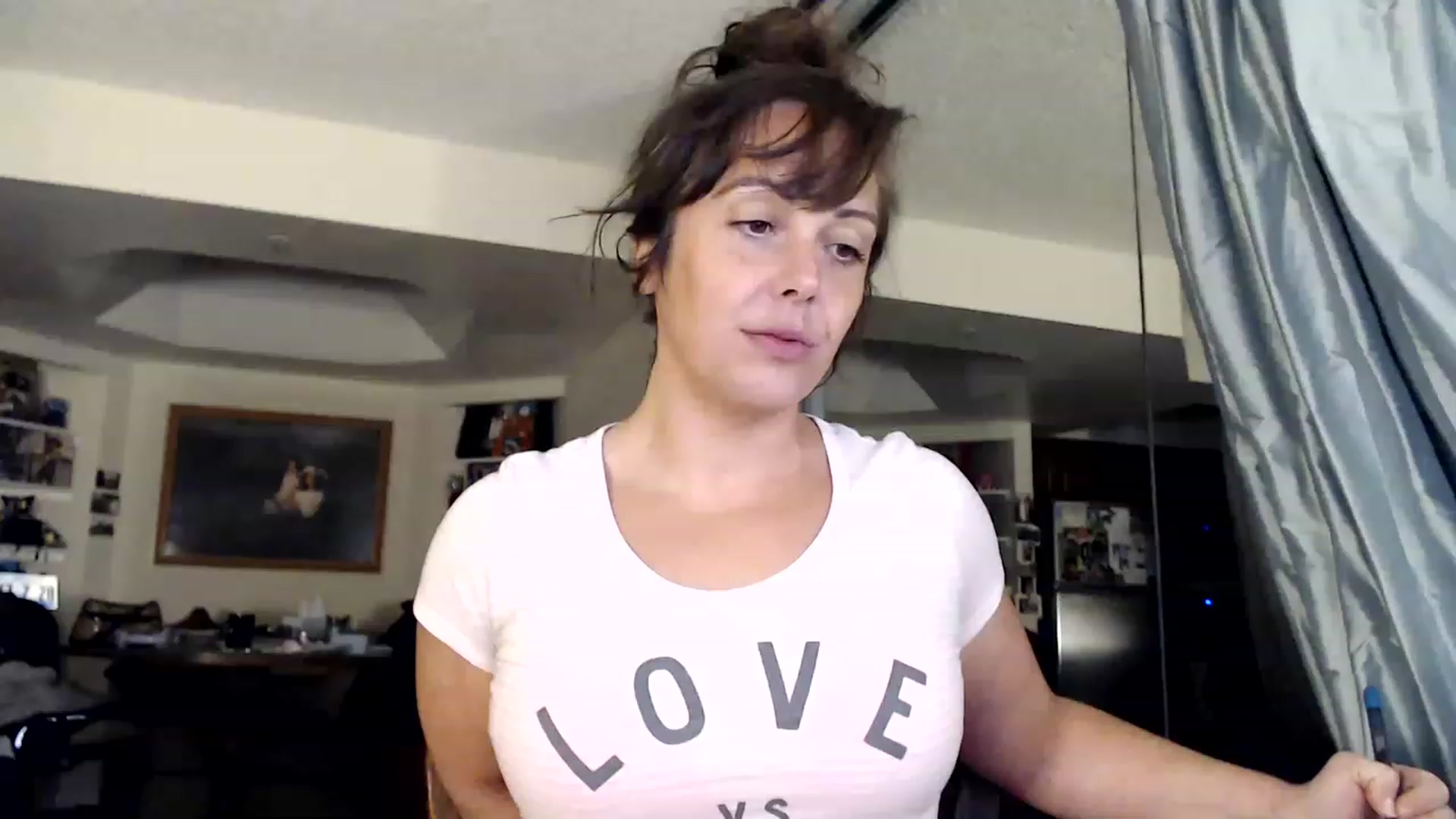 Gallery image thumbnail from TemptinDesire's myfreecams stream on, 01/15/2023, 13:53 image 5 of 20