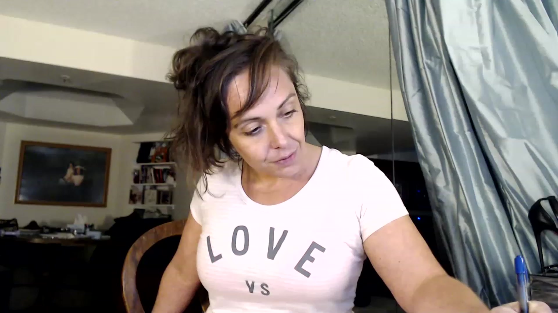 Gallery image thumbnail from TemptinDesire's myfreecams stream on, 01/15/2023, 17:06 image 7 of 20