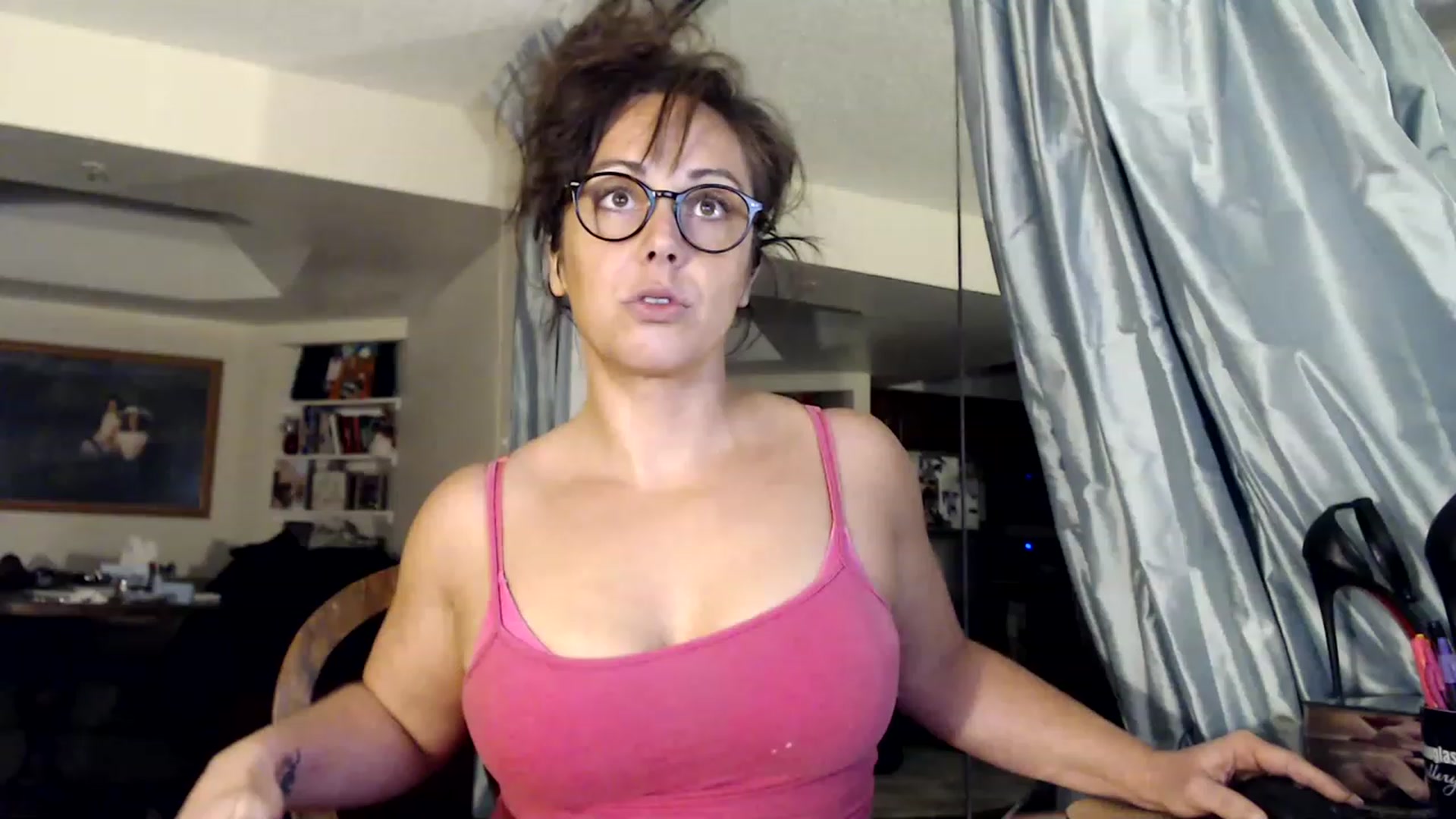 Gallery image thumbnail from TemptinDesire's myfreecams stream on, 01/16/2023, 10:50 image 17 of 20