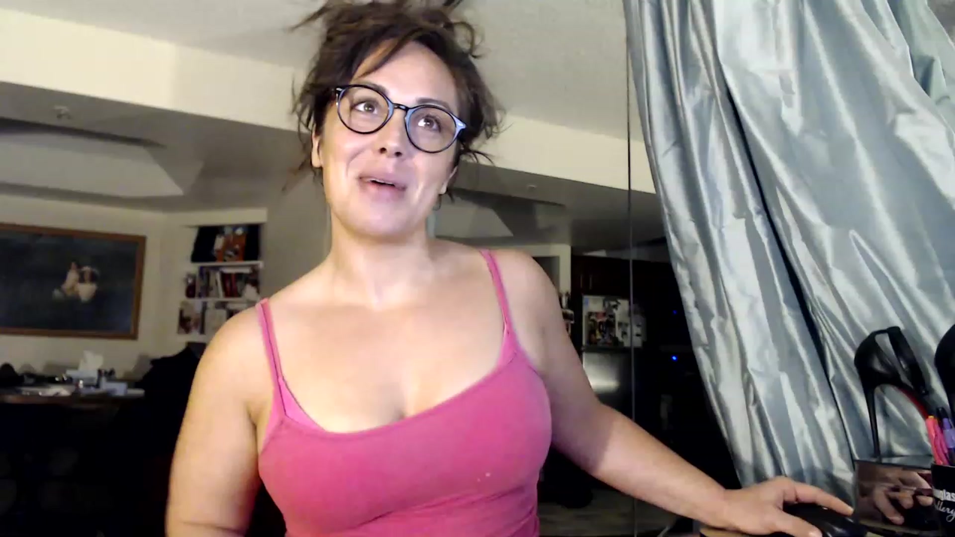 Gallery image thumbnail from TemptinDesire's myfreecams stream on, 01/16/2023, 10:50 image 9 of 20