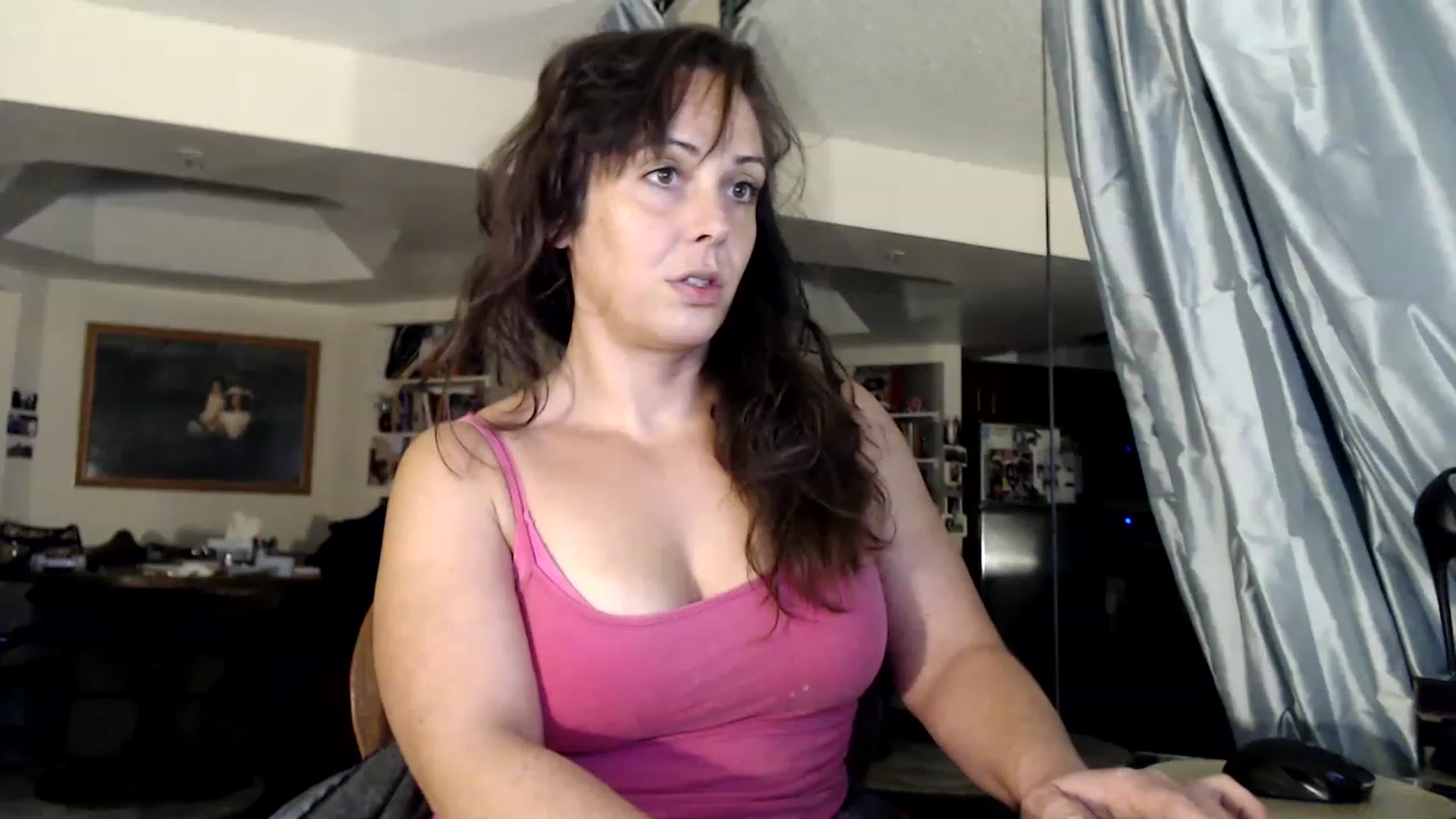 Gallery image thumbnail from TemptinDesire's myfreecams stream on, 01/16/2023, 10:50 image 2 of 20