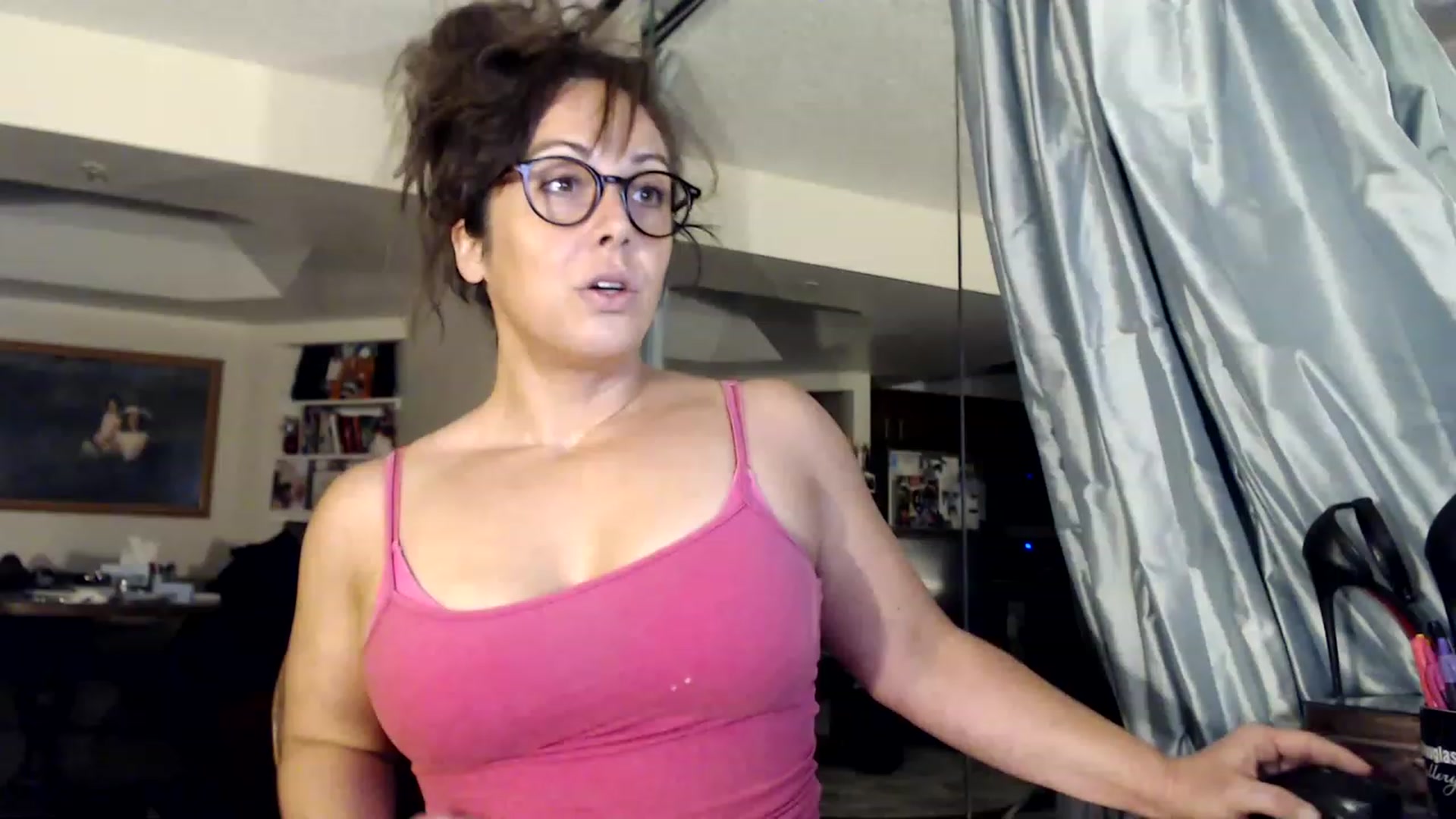 Gallery image thumbnail from TemptinDesire's myfreecams stream on, 01/16/2023, 10:50 image 20 of 20