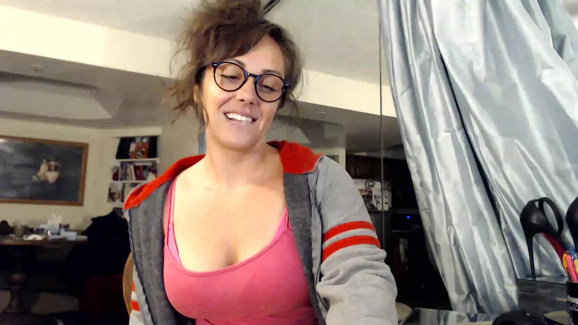 Gallery image thumbnail from TemptinDesire's myfreecams stream on, 01/16/2023, 12:34 image 4 of 20