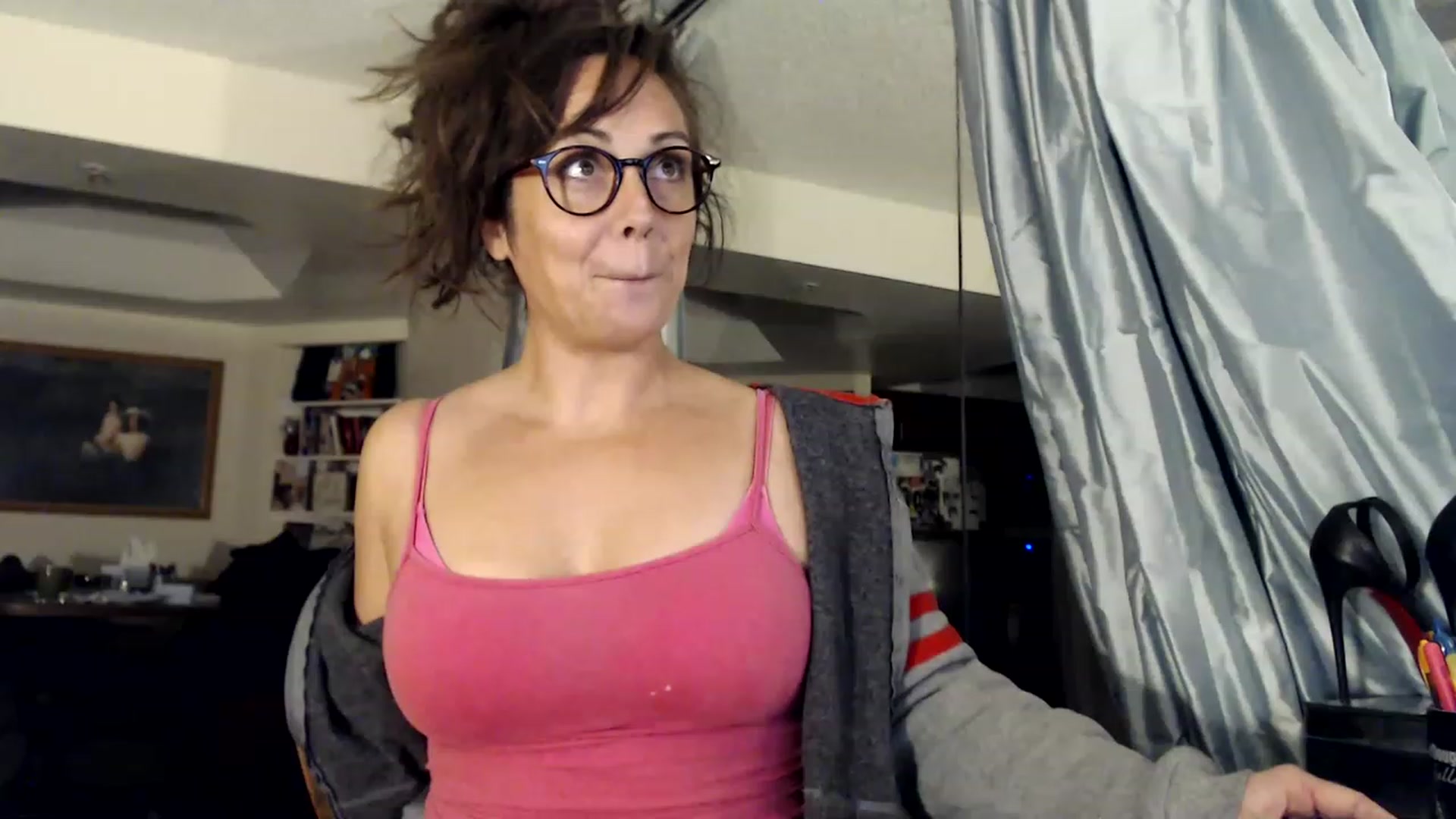 Gallery image thumbnail from TemptinDesire's myfreecams stream on, 01/16/2023, 13:13 image 5 of 20