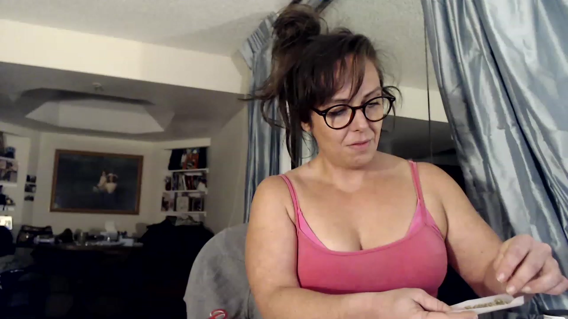 Gallery image thumbnail from TemptinDesire's myfreecams stream on, 01/16/2023, 14:39 image 7 of 20