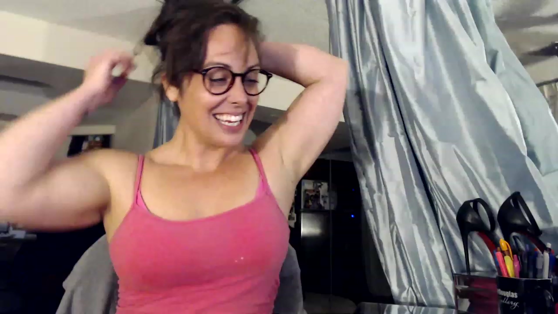 Gallery image thumbnail from TemptinDesire's myfreecams stream on, 01/16/2023, 15:06 image 1 of 20