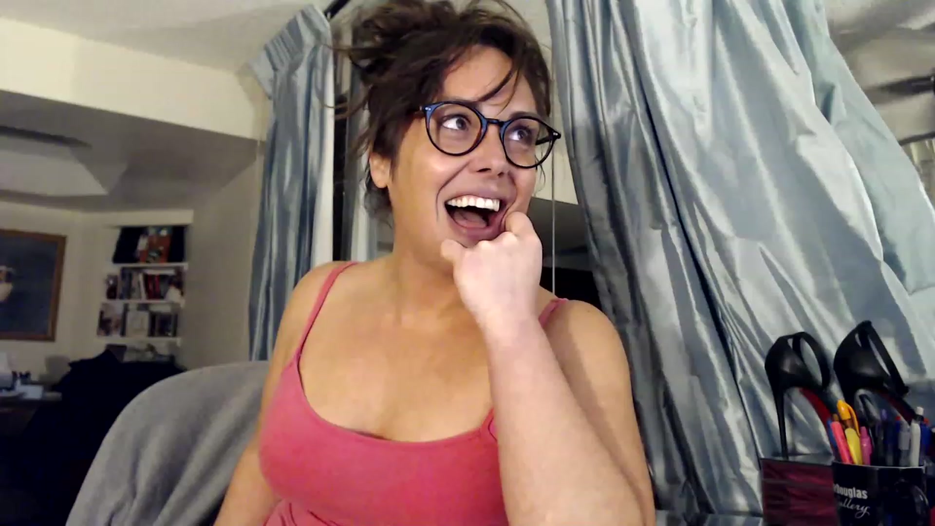 Gallery image thumbnail from TemptinDesire's myfreecams stream on, 01/16/2023, 15:06 image 20 of 20