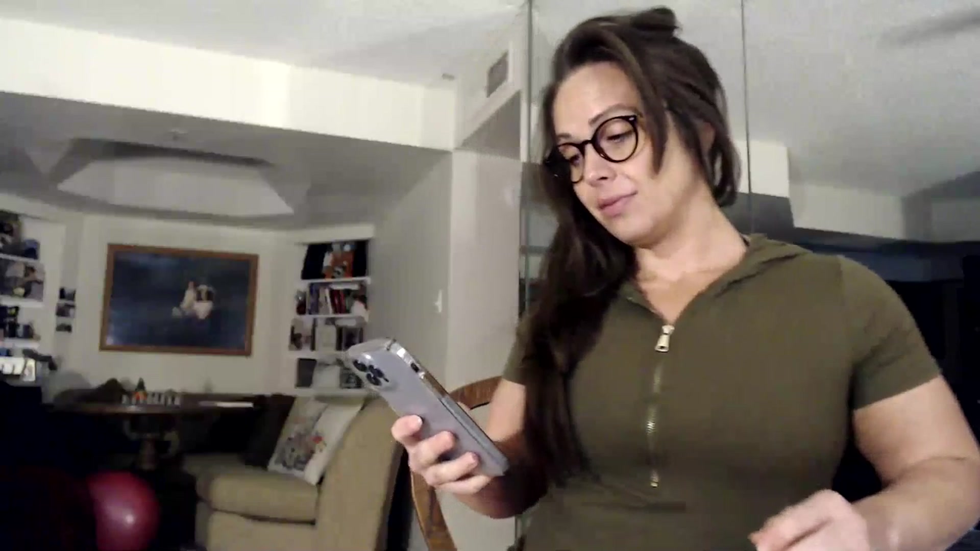 Gallery image thumbnail from TemptinDesire's myfreecams stream on, 06/12/2023, 13:01 image 8 of 20