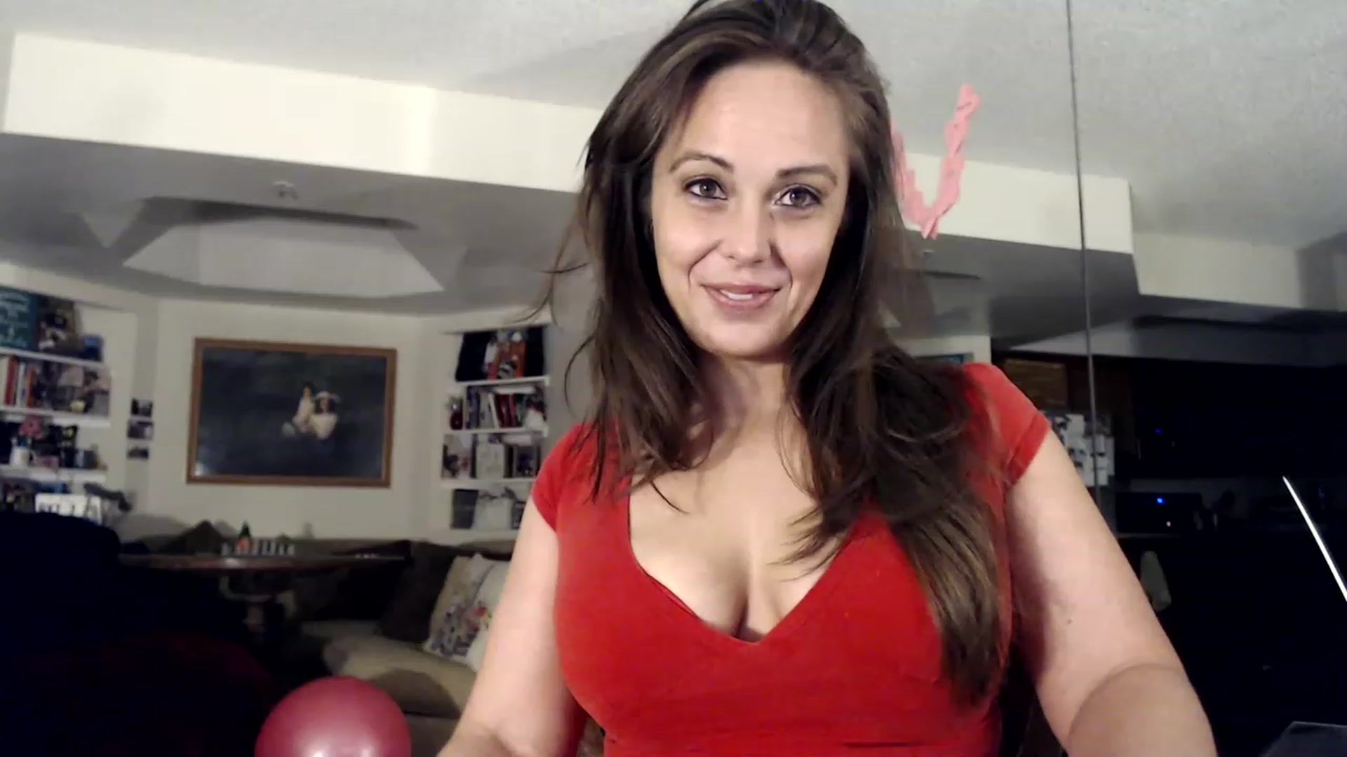 Gallery image thumbnail from TemptinDesire's myfreecams stream on, 06/18/2023, 10:56 image 10 of 20