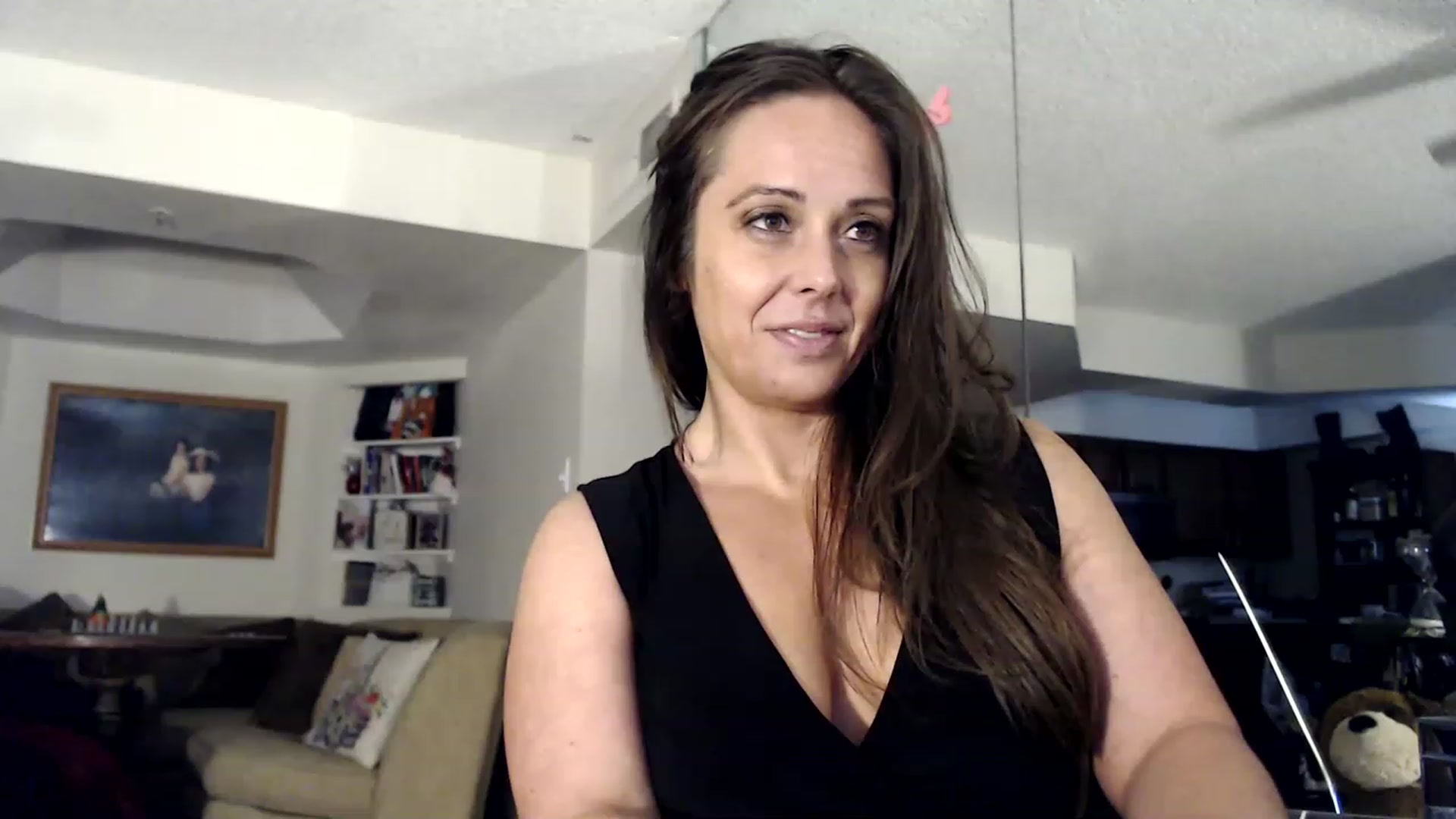 Gallery image thumbnail from TemptinDesire's myfreecams stream on, 06/19/2023, 13:57 image 9 of 20