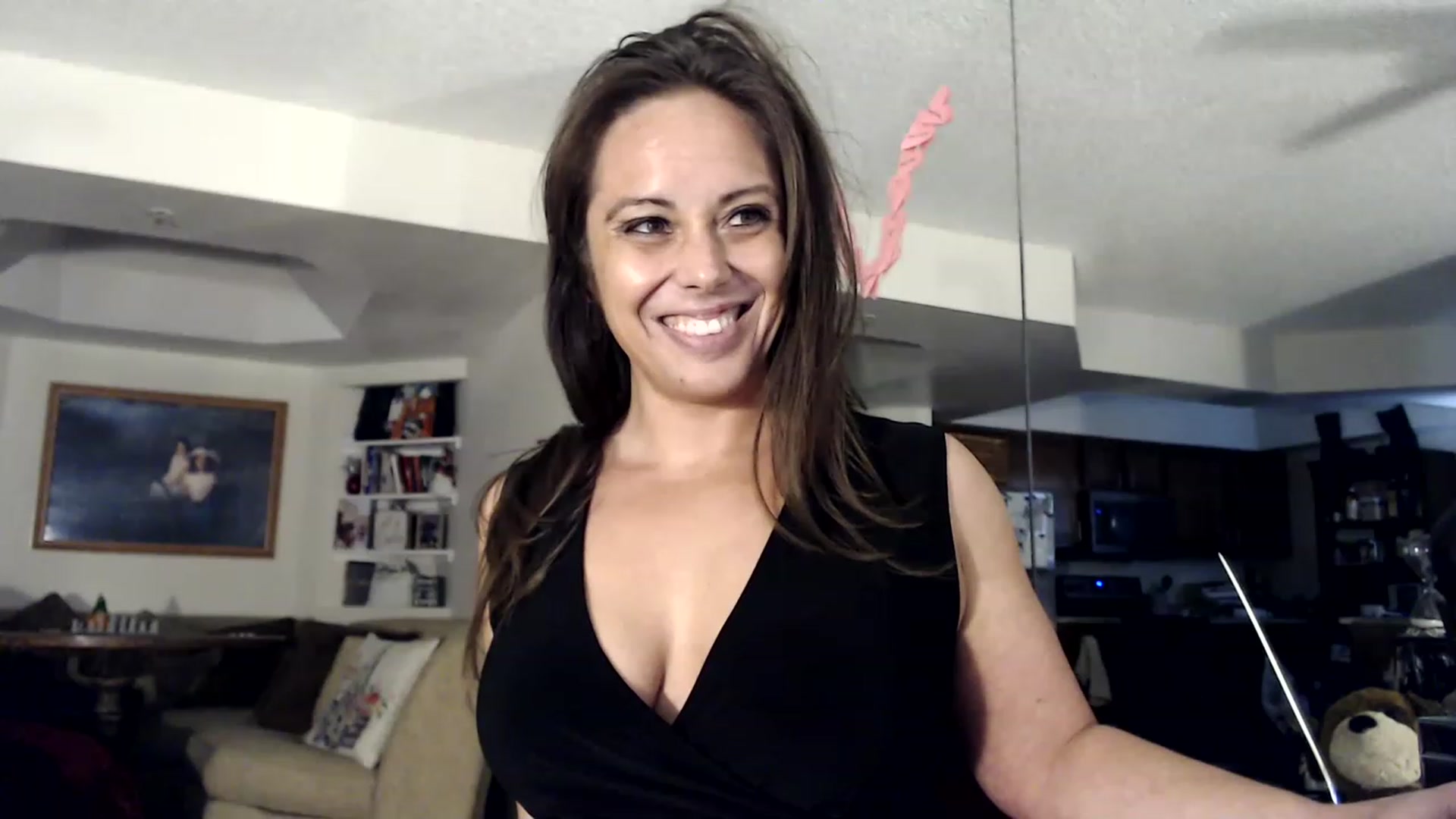 Gallery image thumbnail from TemptinDesire's myfreecams stream on, 06/19/2023, 13:57 image 6 of 20
