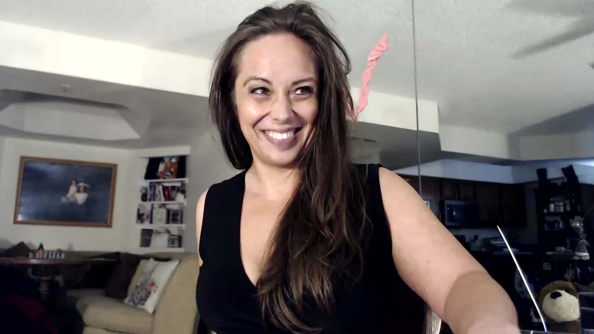 Gallery image thumbnail from TemptinDesire's myfreecams stream on, 06/19/2023, 13:57 image 12 of 20
