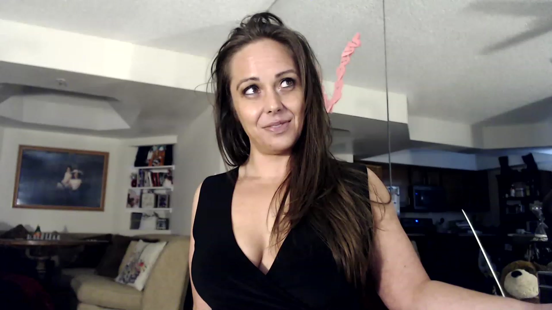 Gallery image thumbnail from TemptinDesire's myfreecams stream on, 06/19/2023, 13:57 image 5 of 20