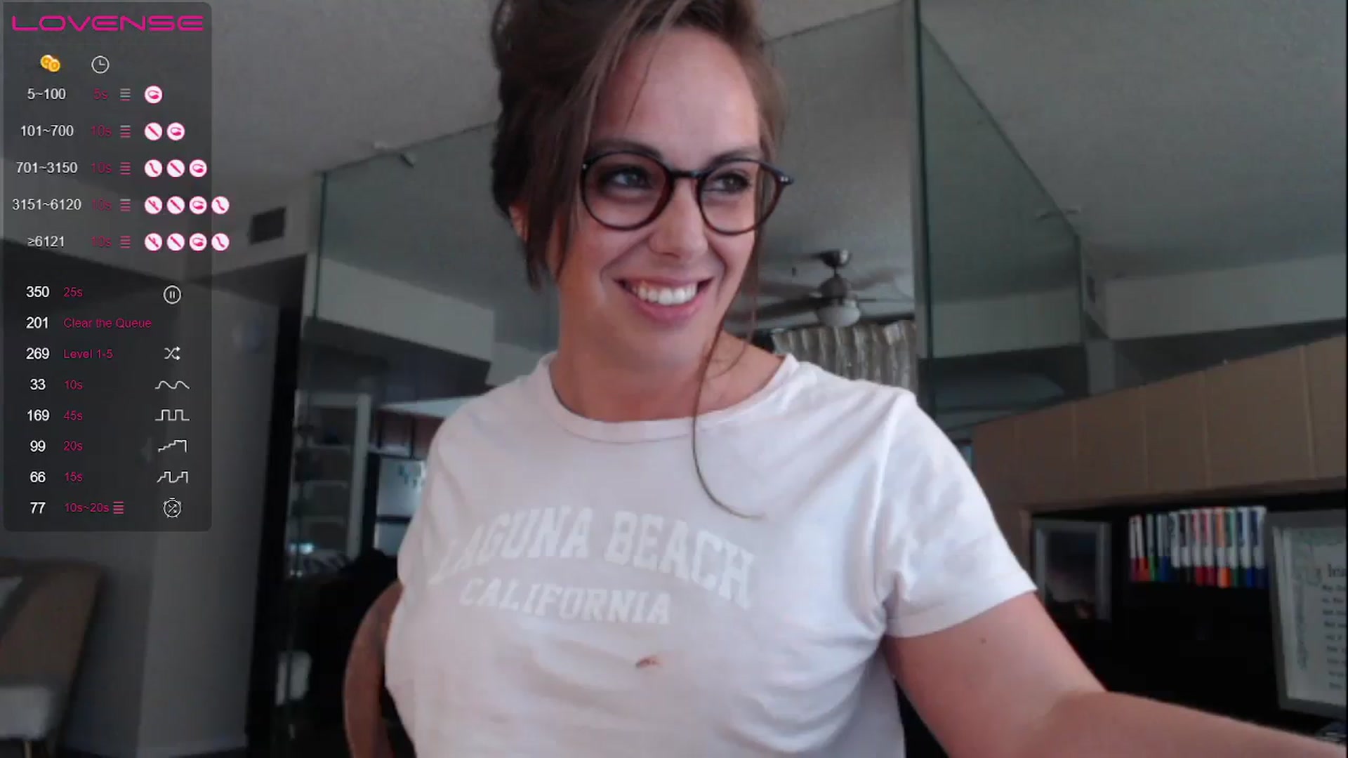Gallery image thumbnail from TemptinDesire's myfreecams stream on, 07/22/2023, 16:00 image 13 of 20