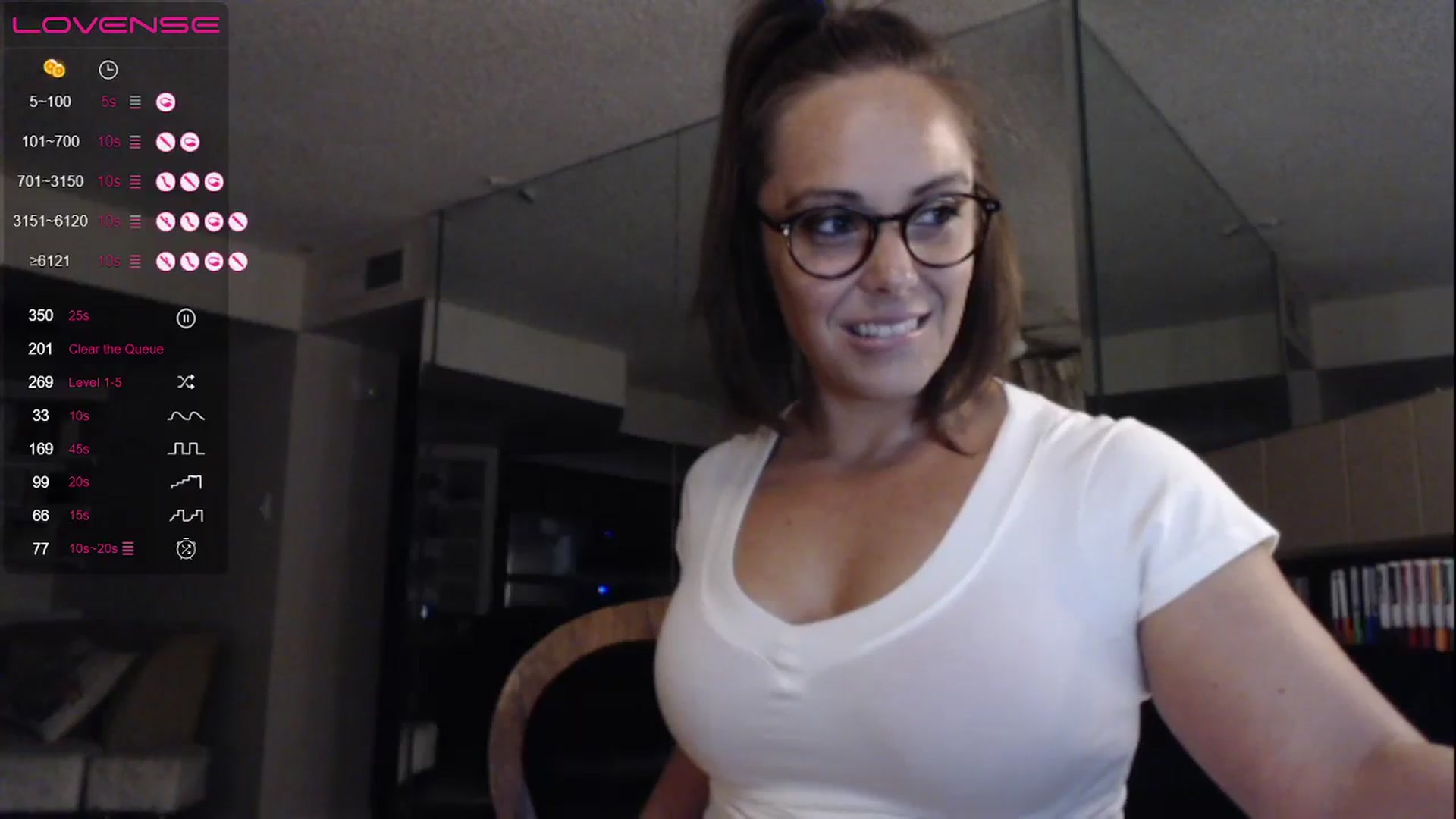 Gallery image thumbnail from TemptinDesire's myfreecams stream on, 08/03/2023, 09:19 image 10 of 20