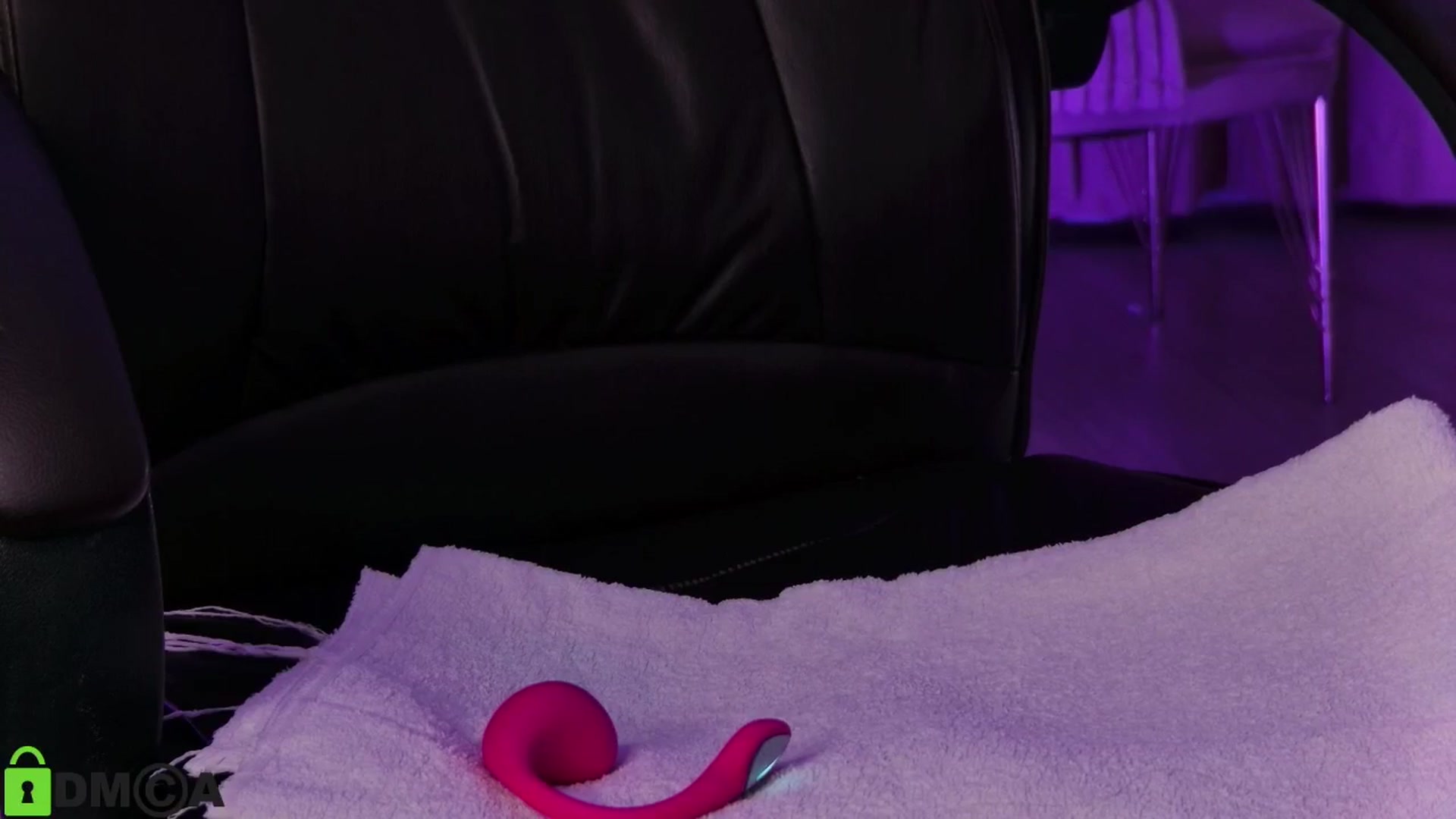 Gallery image thumbnail from TemptingAnna's myfreecams stream on, 04/15/2026, 17:55 image 8 of 20