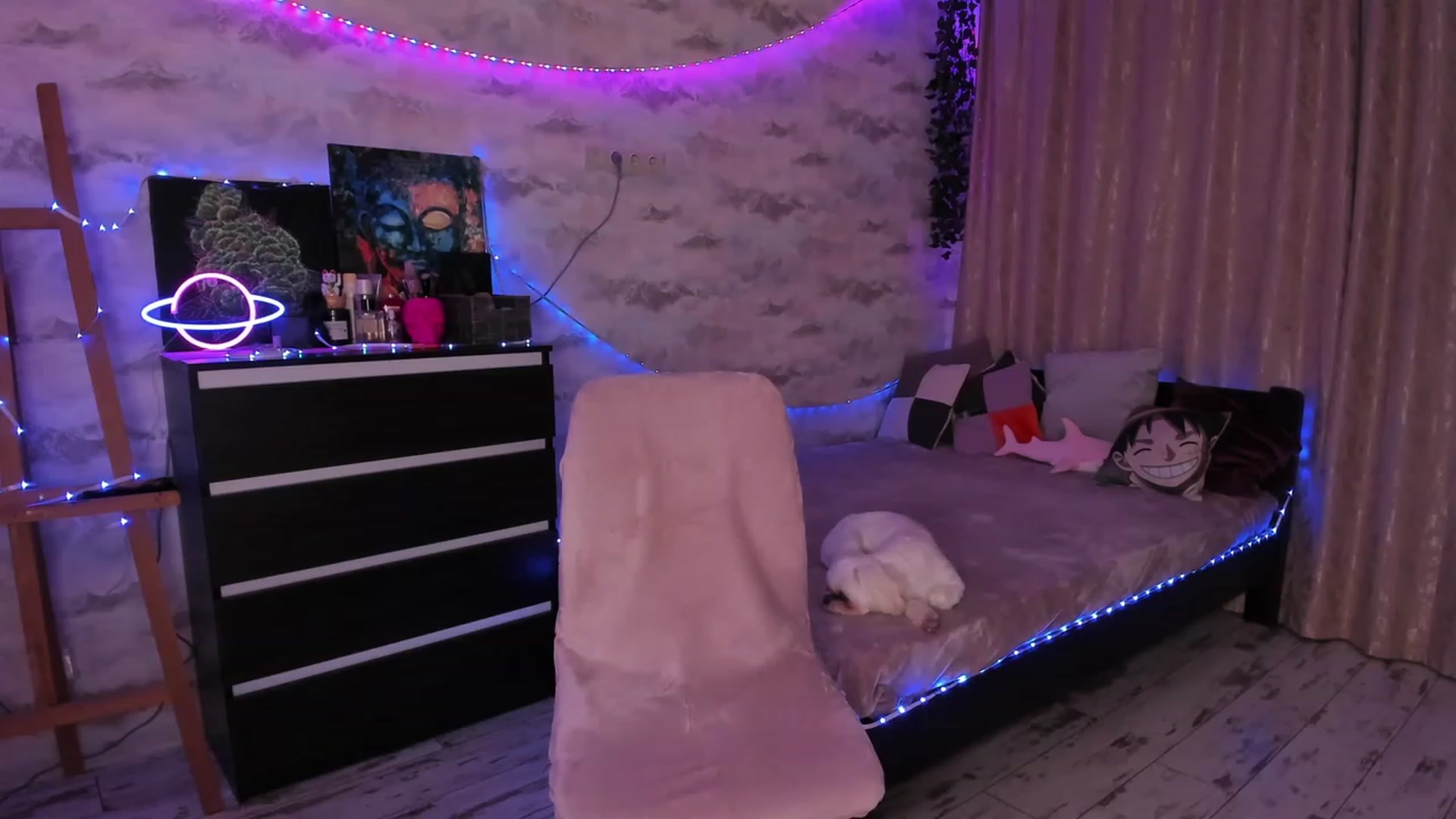 Gallery image thumbnail from TemptingSiren's myfreecams stream on, 11/21/2023, 03:09 image 3 of 20