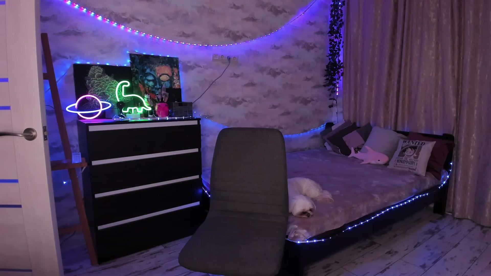 Gallery image thumbnail from TemptingSiren's myfreecams stream on, 01/05/2024, 03:55 image 15 of 20