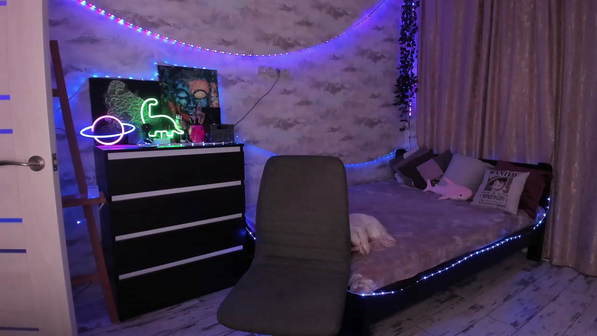 Gallery image thumbnail from TemptingSiren's myfreecams stream on, 01/05/2024, 03:55 image 12 of 20